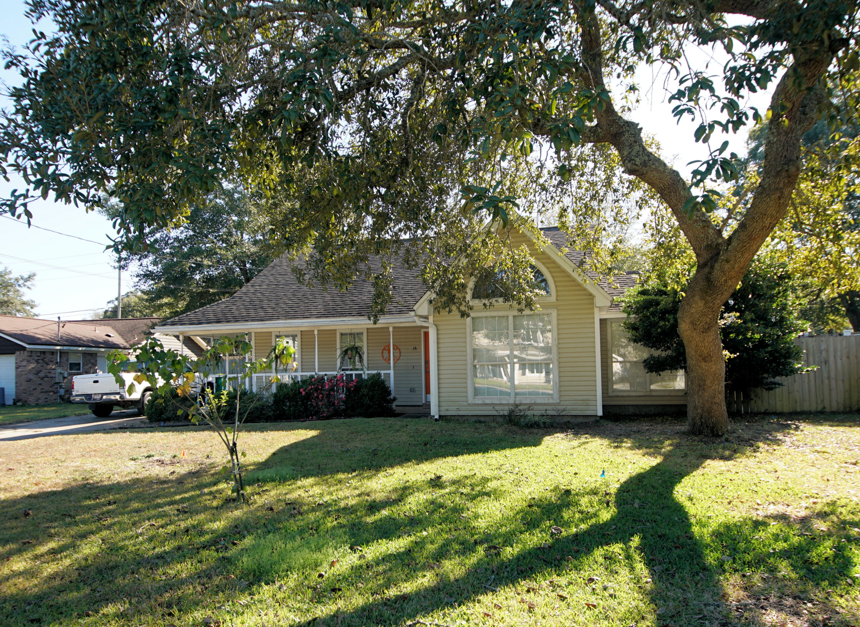 SPENCERS CROSSING - Residential