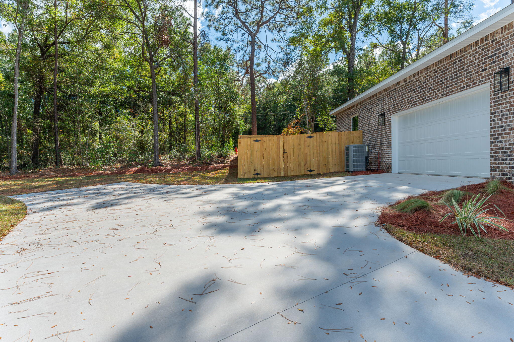 MOSSY OAKS - Residential