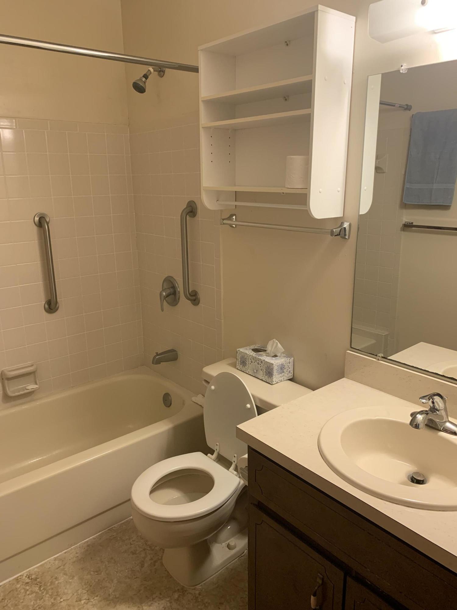 VALPARAISO PINECREST 5 - Residential