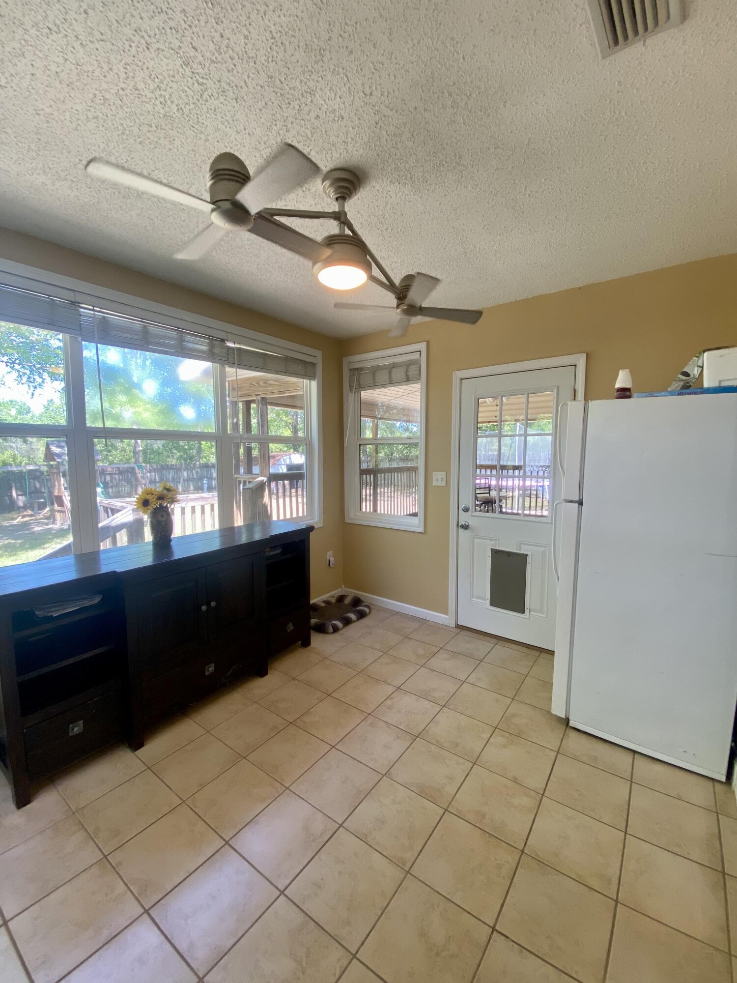 COUNTRYVIEW ESTATES 1ST ADDN - Residential