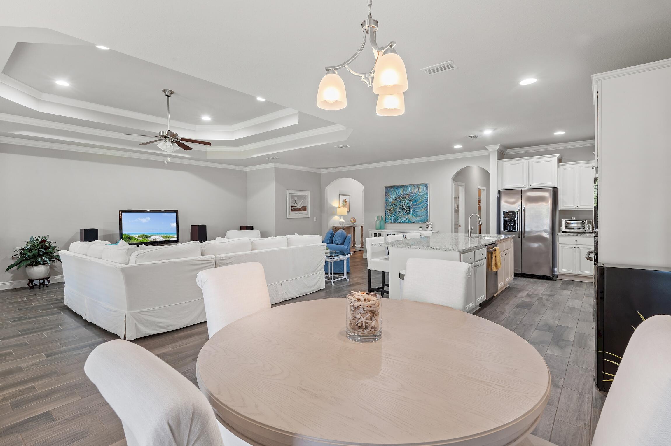 HAMMOCK BAY - Residential