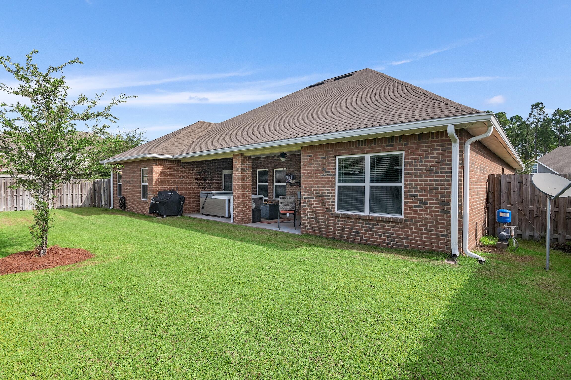 HAMMOCK BAY - Residential