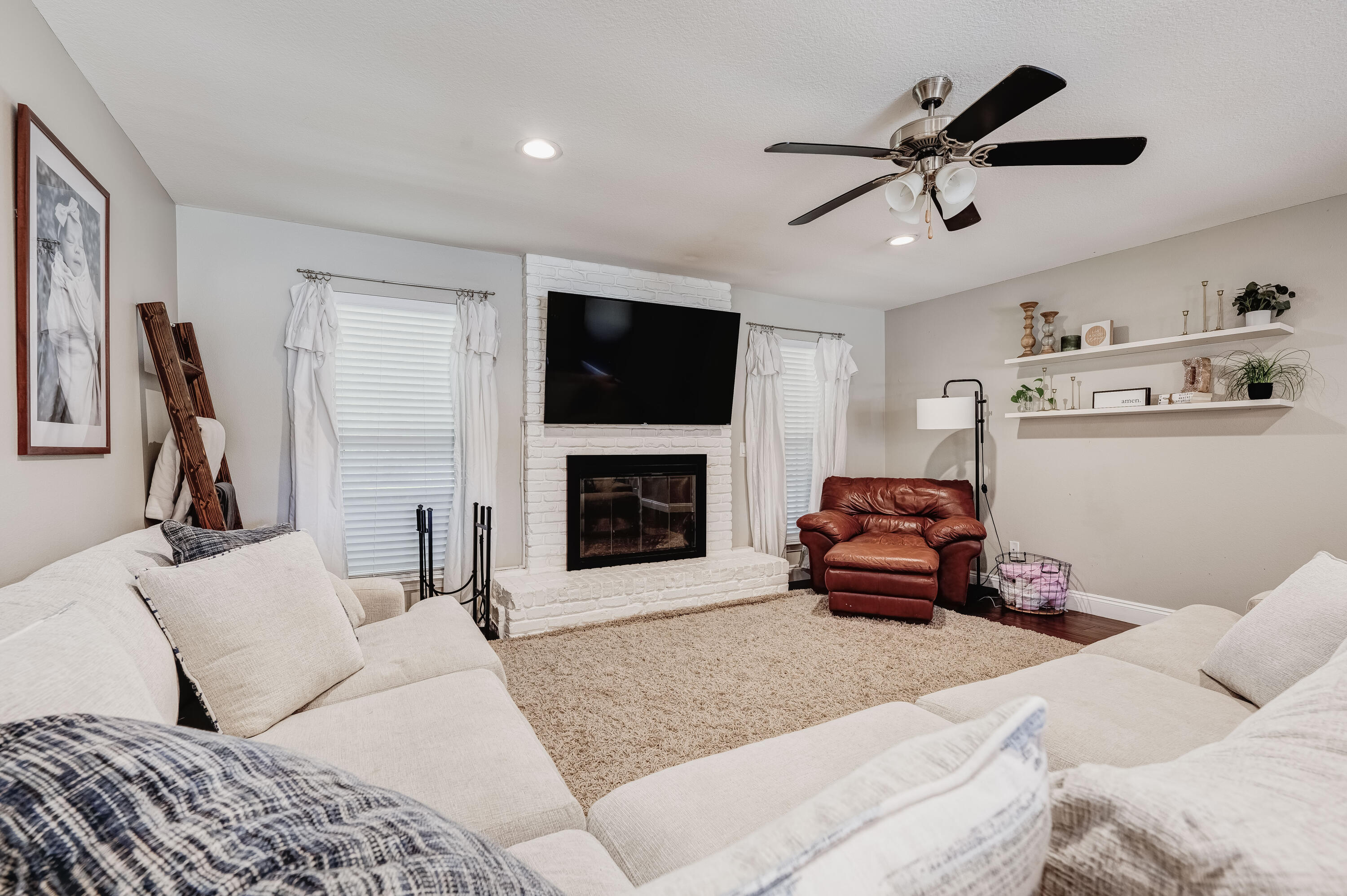 PINEDALE 2ND ADDN - Residential