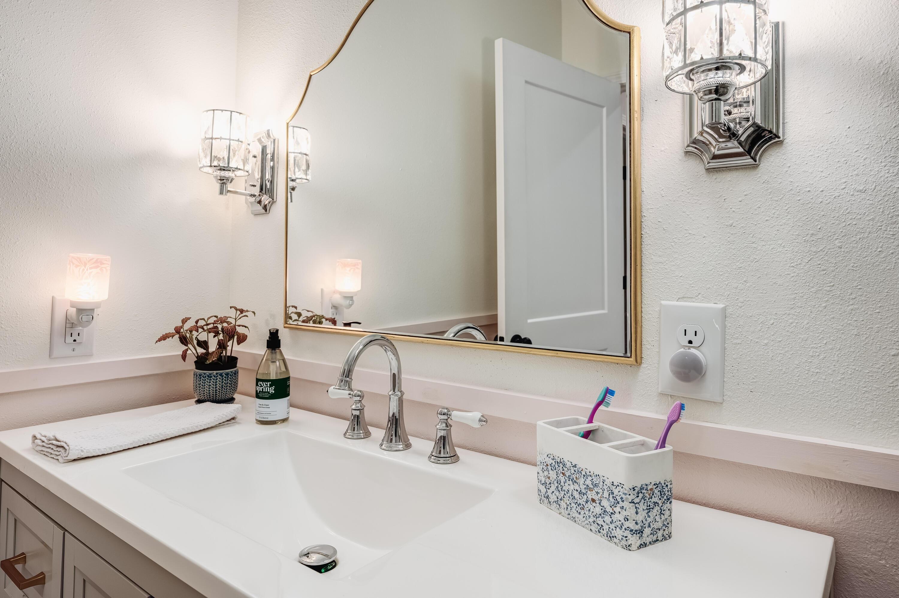 PINEDALE 2ND ADDN - Residential