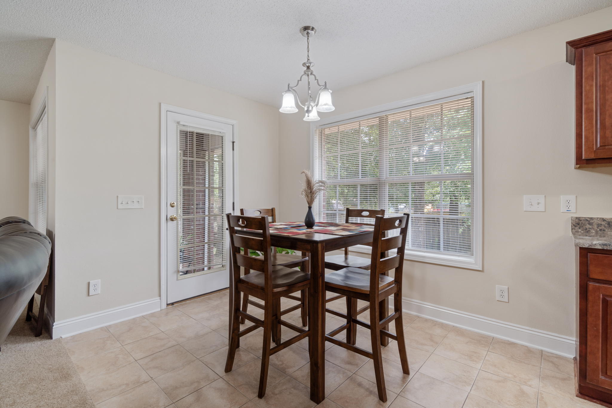 WOODBURY FOREST - Residential