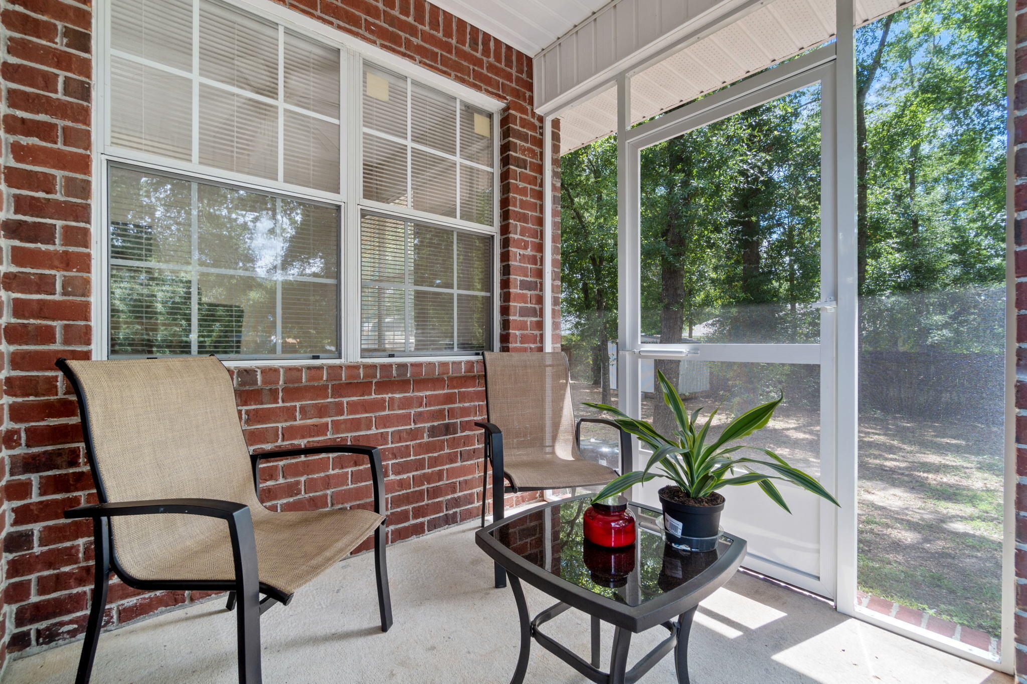 WOODBURY FOREST - Residential