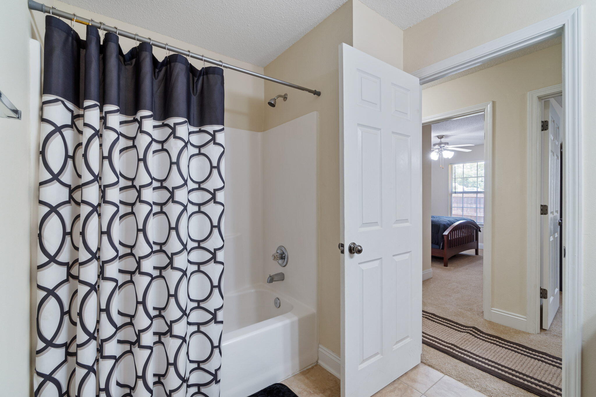 WOODBURY FOREST - Residential