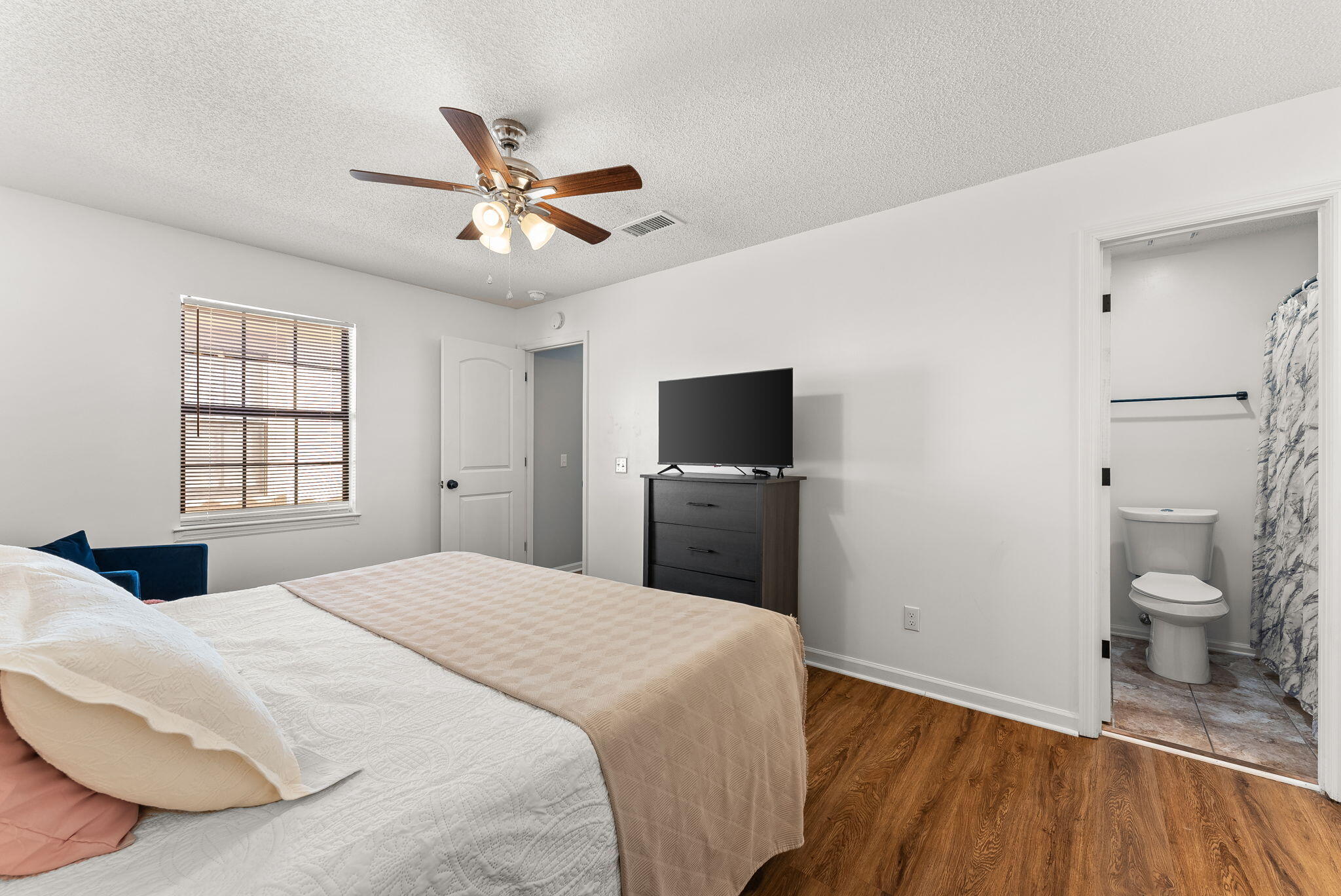 HORIZON SOUTH 1 CONDO - Residential