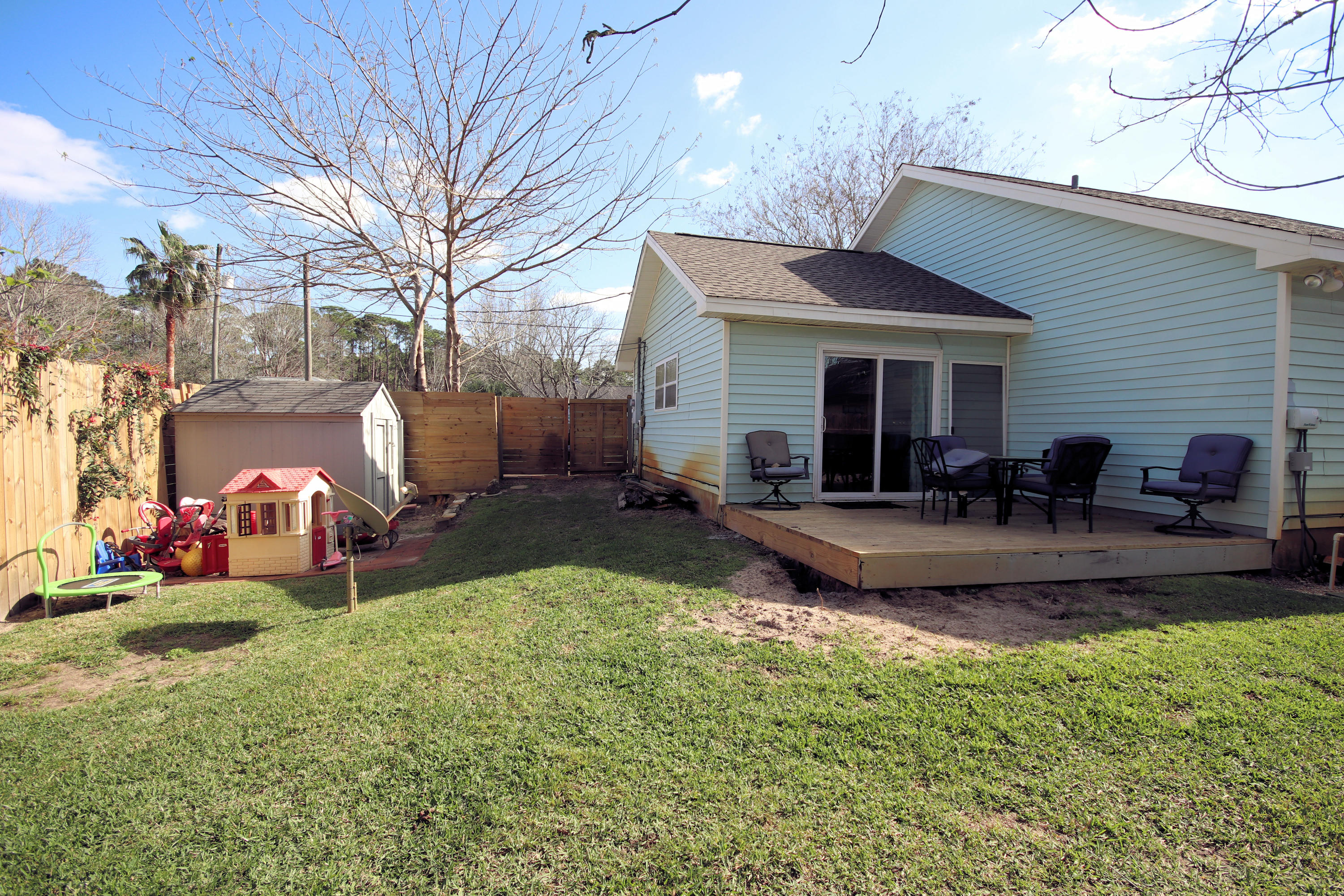 BAYVIEW MANOR - Residential