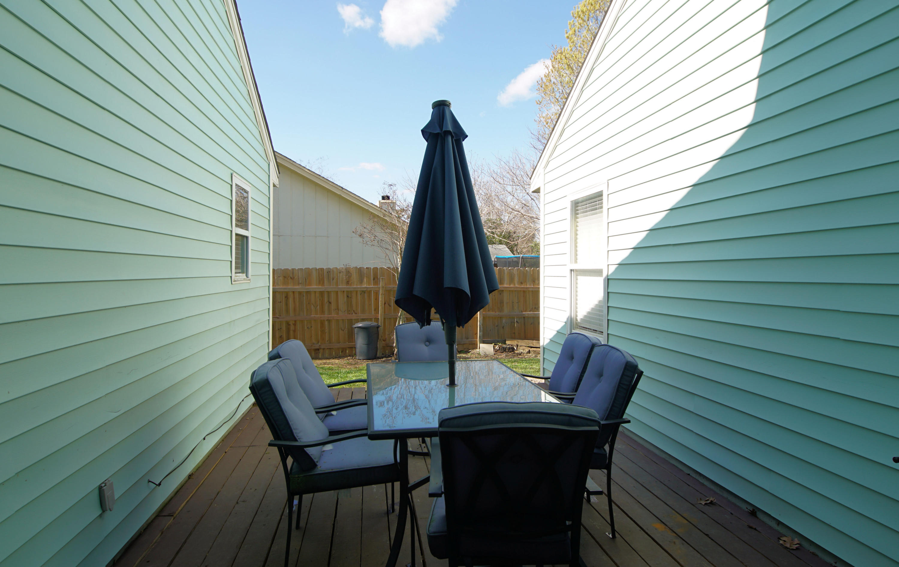 BAYVIEW MANOR - Residential