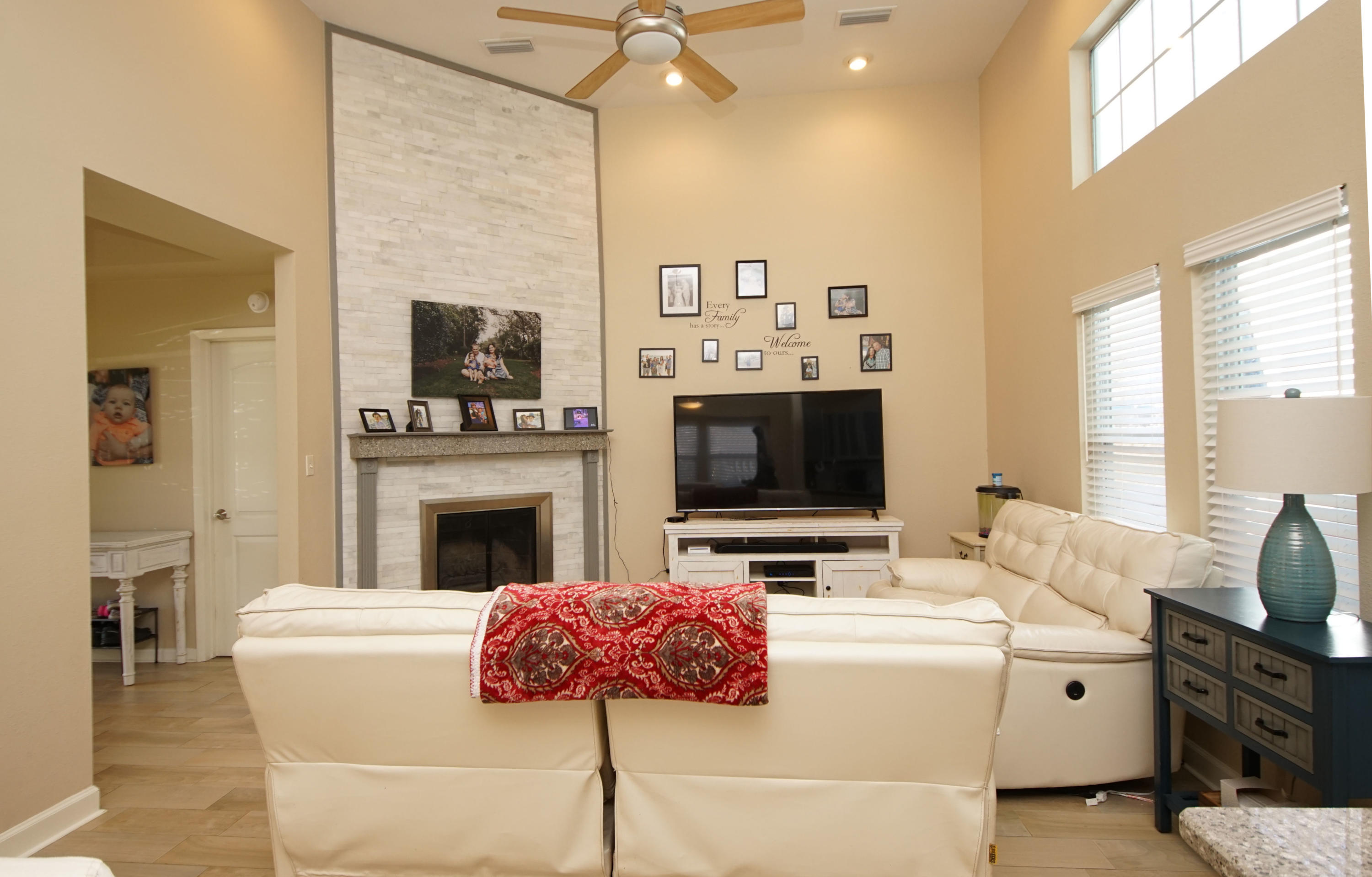 BAYVIEW MANOR - Residential