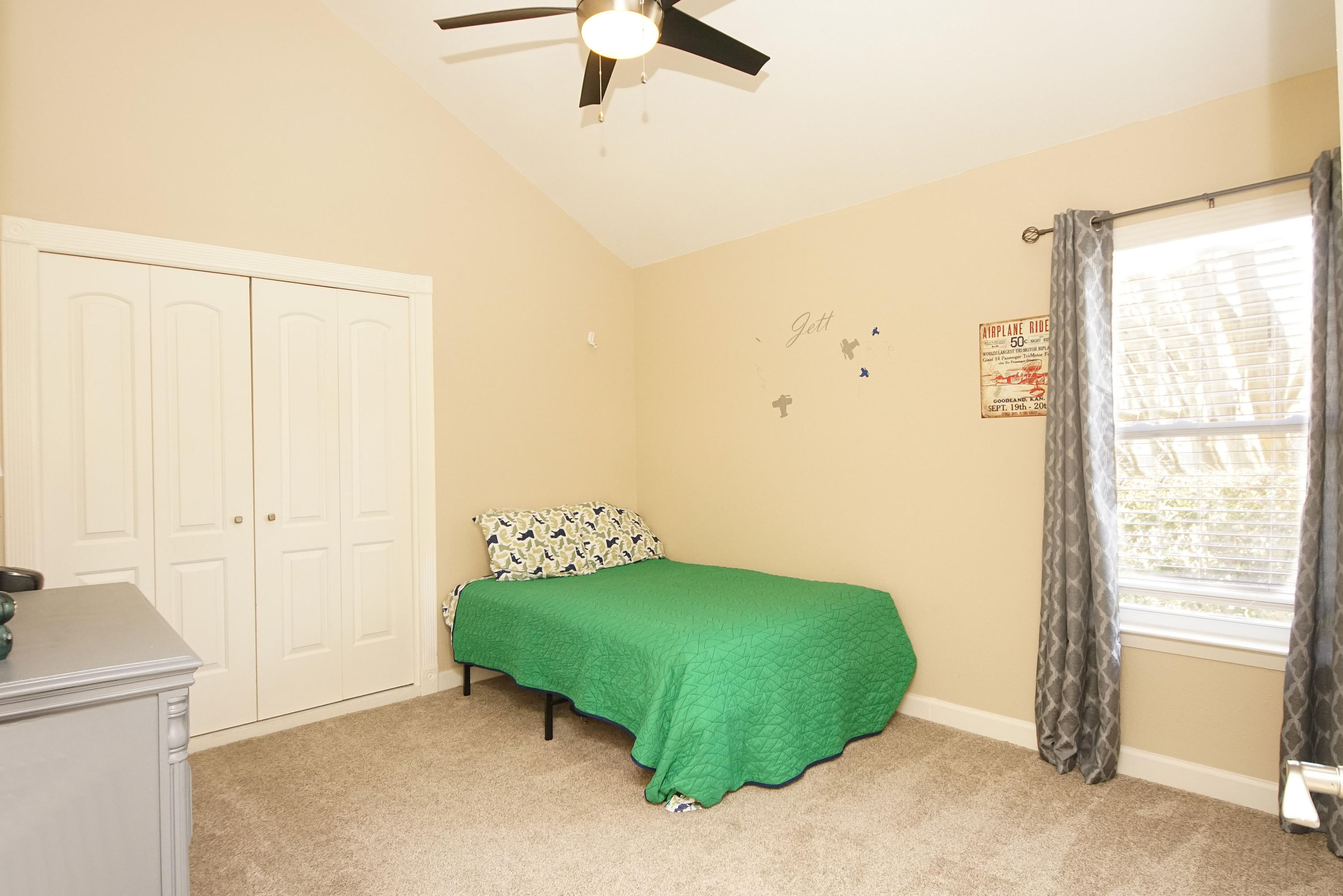 BAYVIEW MANOR - Residential