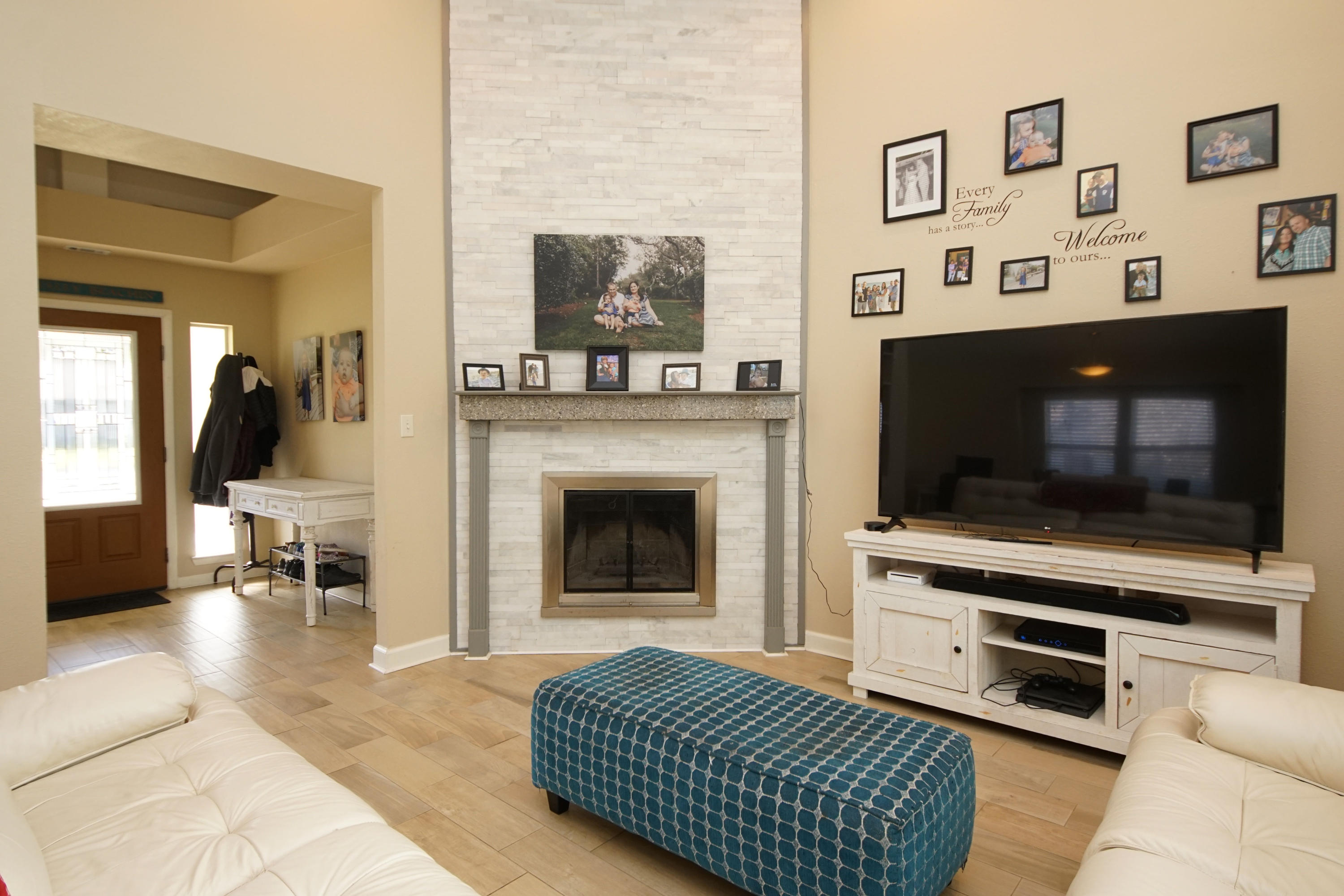 BAYVIEW MANOR - Residential