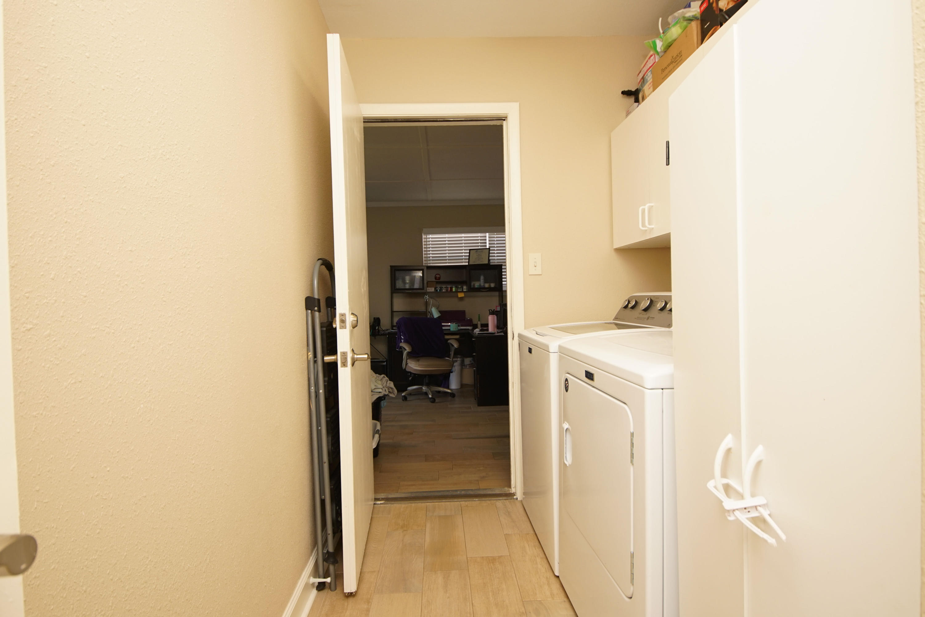 BAYVIEW MANOR - Residential