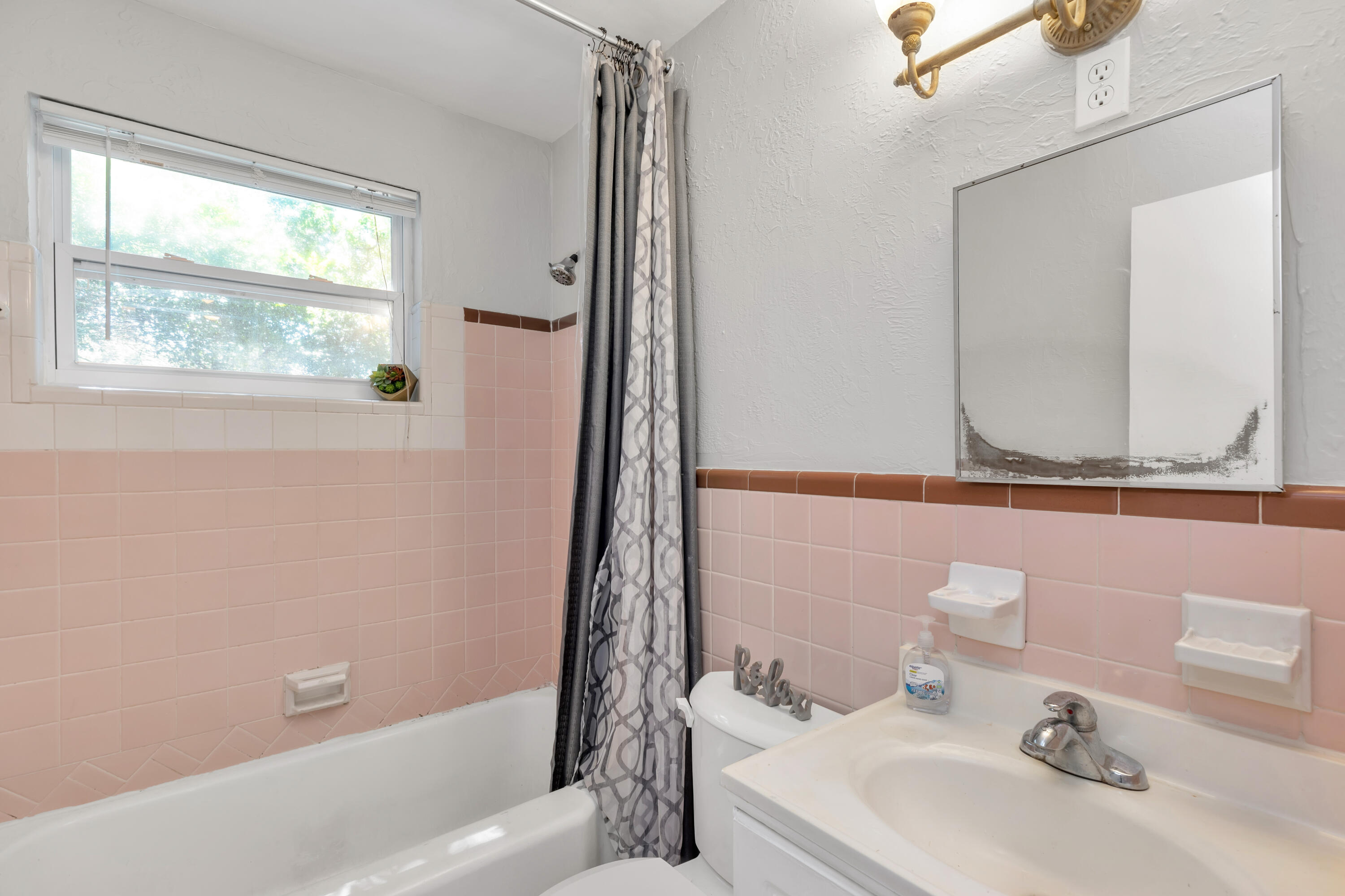 BEL AIR 2ND ADDN - Residential