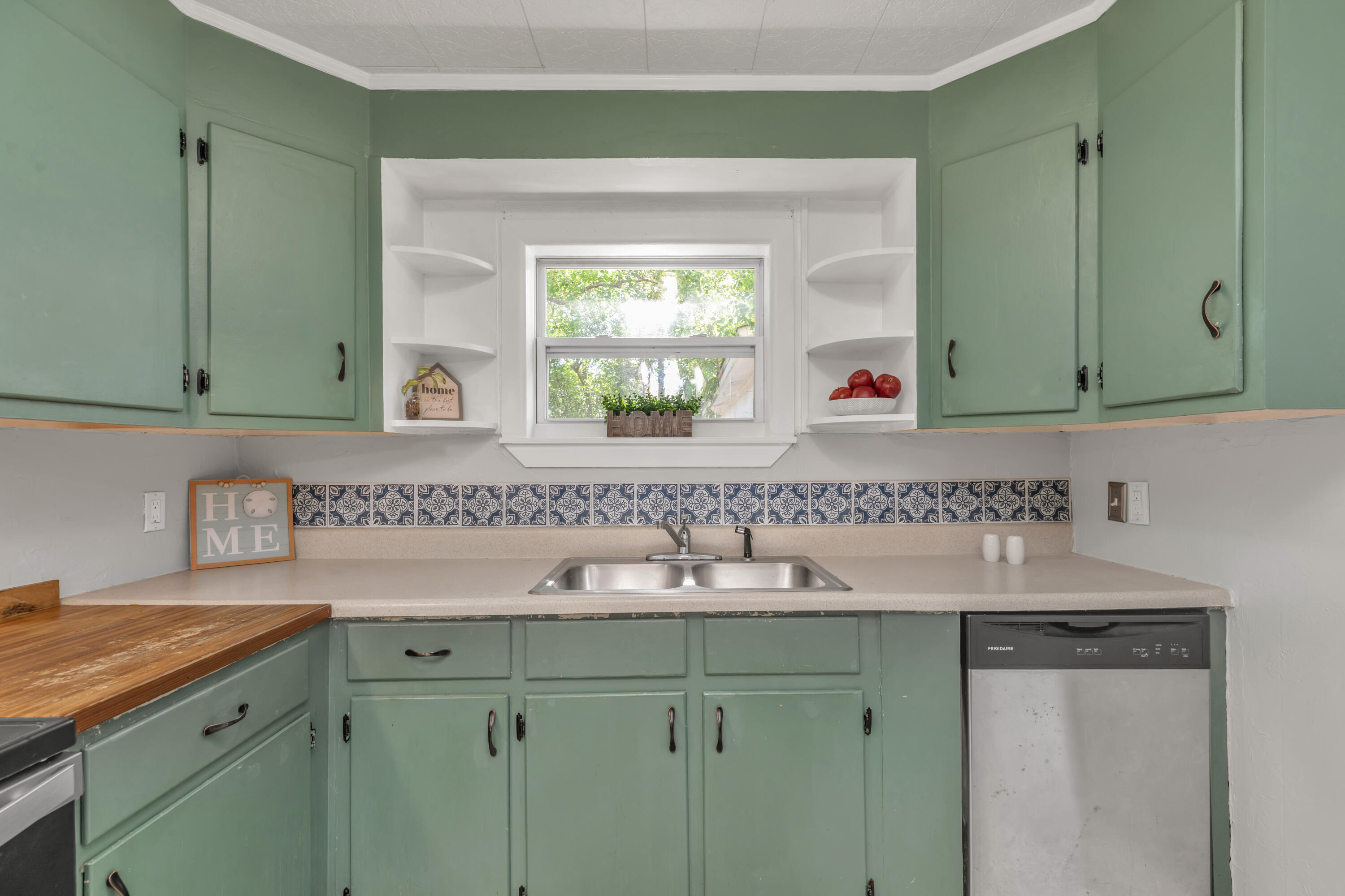 BEL AIR 2ND ADDN - Residential