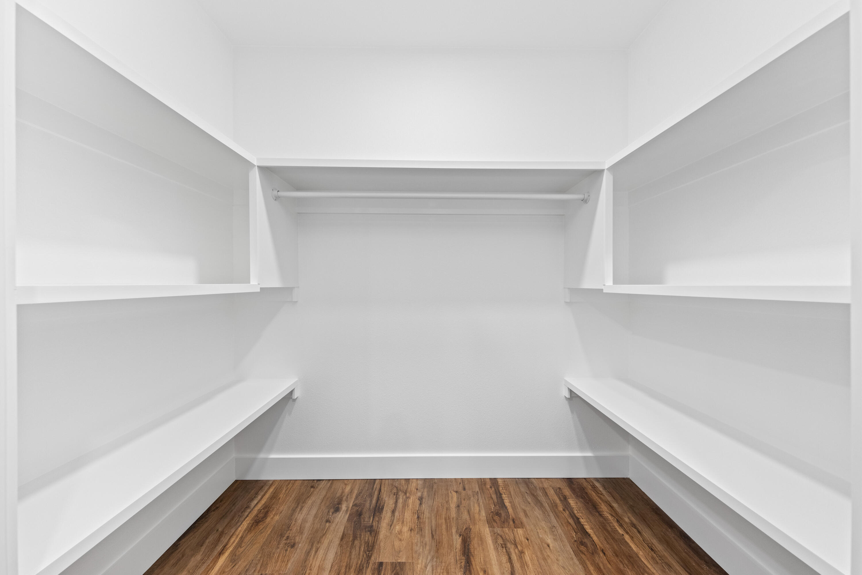 MAGNOLIA BEACH - Residential