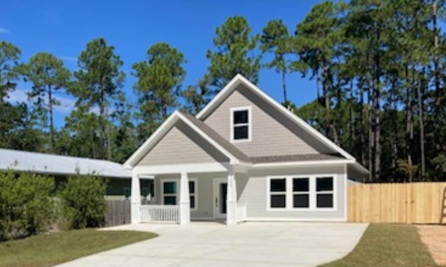 MAGNOLIA BEACH - Residential
