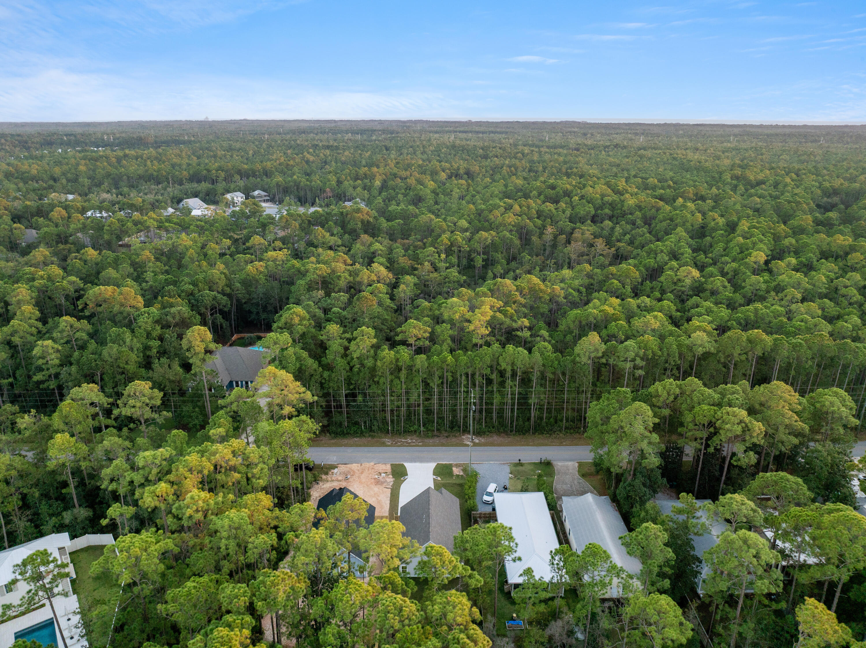 MAGNOLIA BEACH - Residential