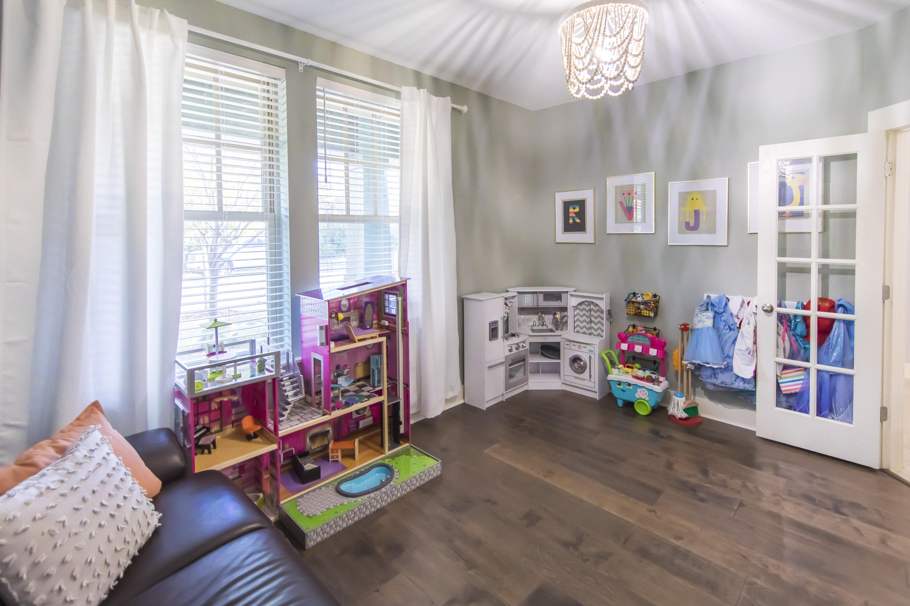 Wild Heron - Residential