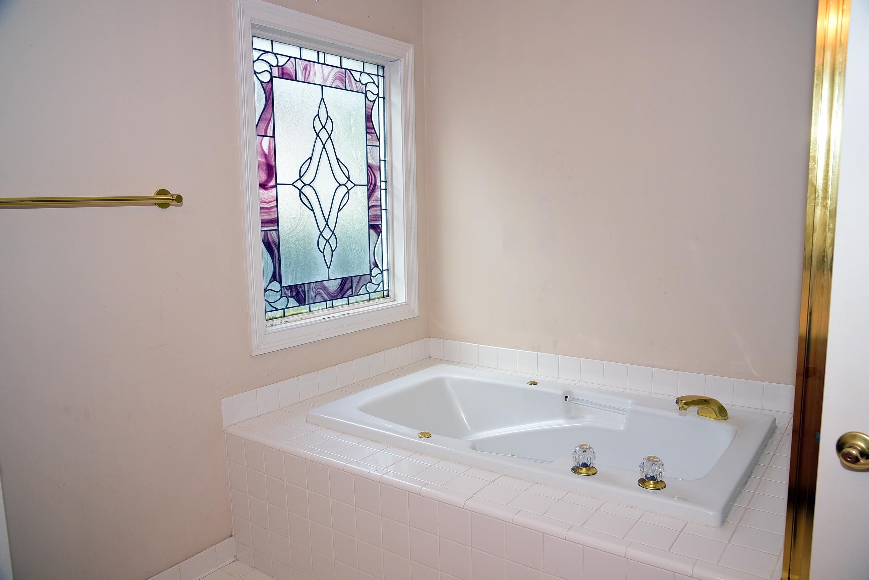 OAKMONT PLACE - Residential Lease