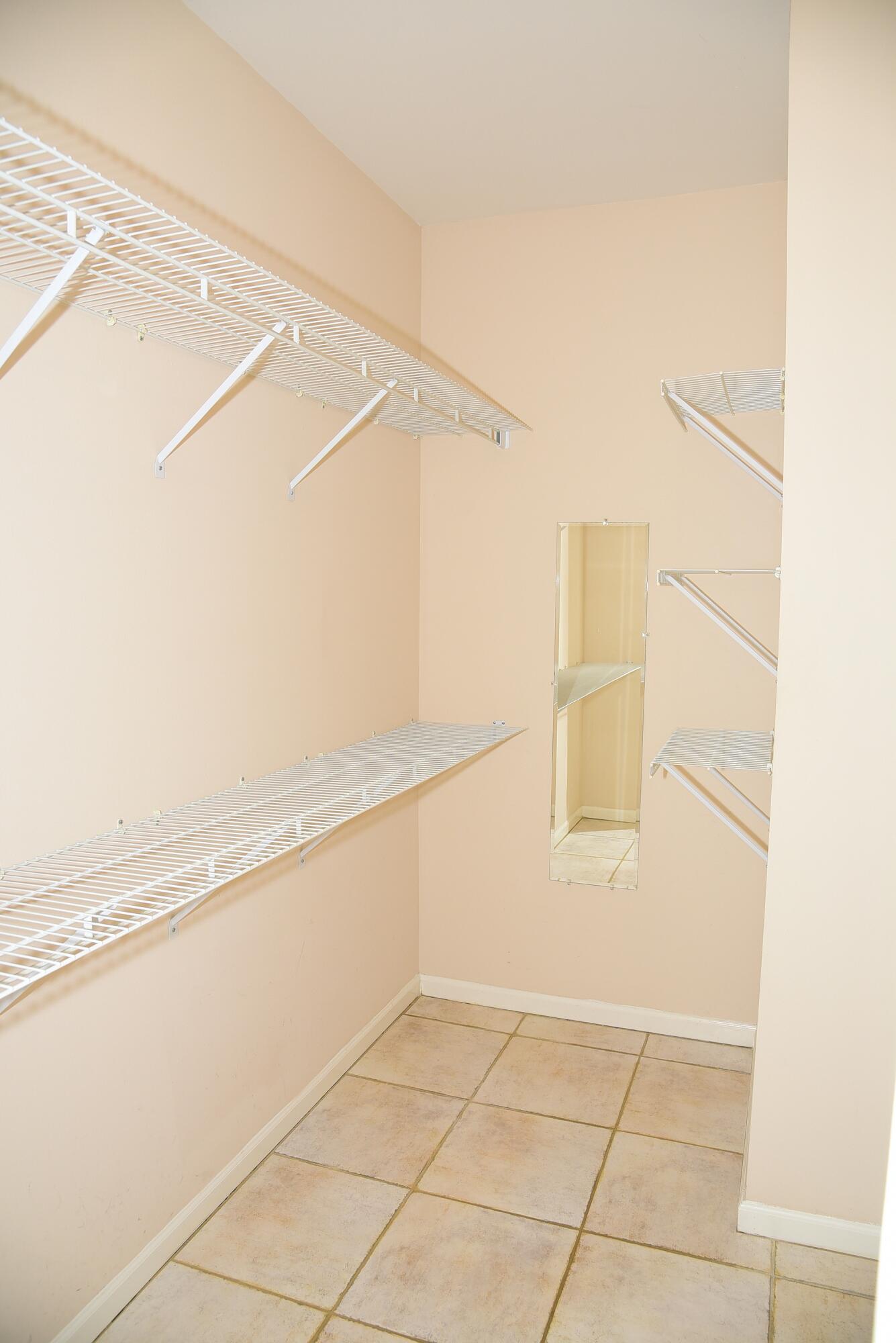 OAKMONT PLACE - Residential Lease