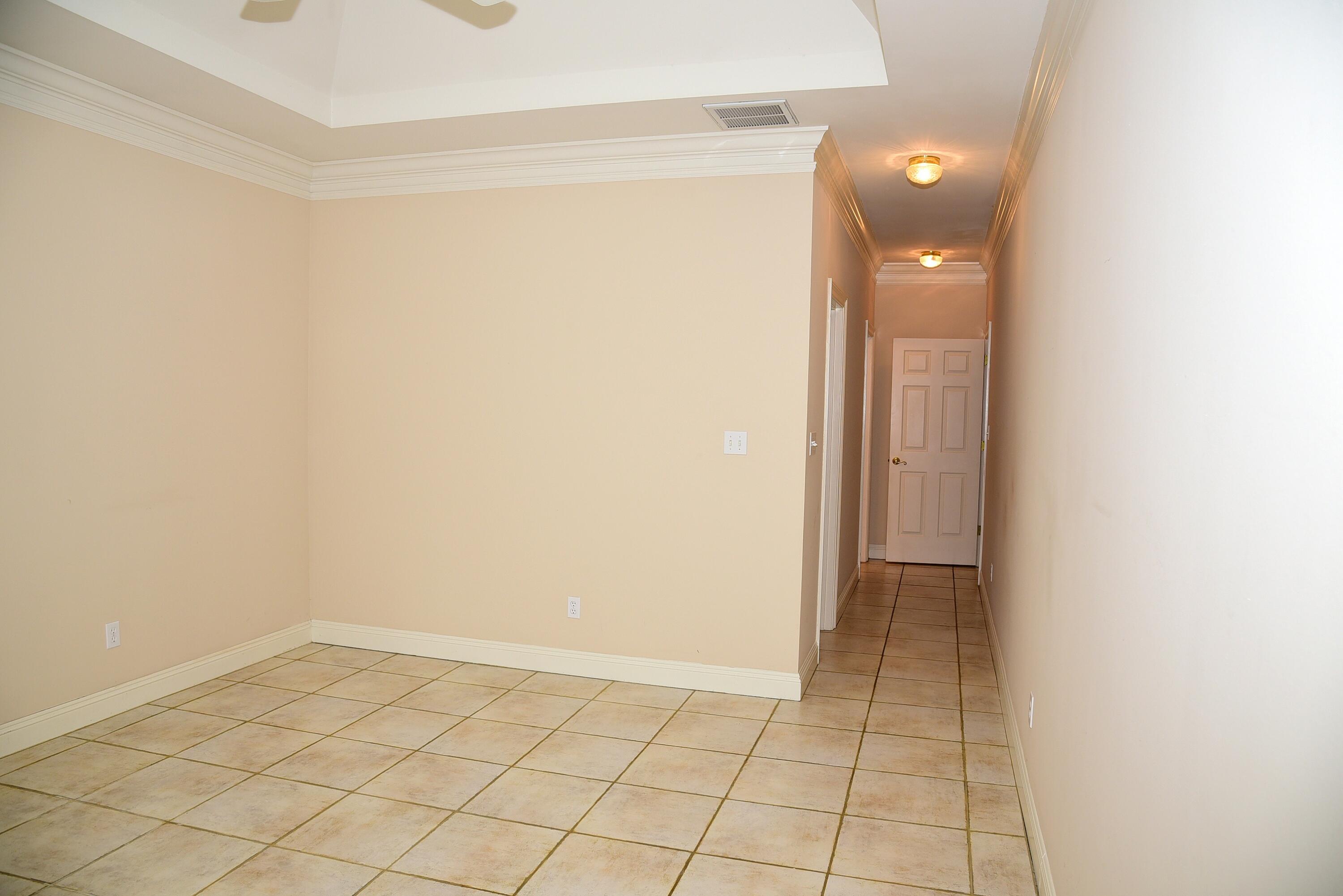 OAKMONT PLACE - Residential Lease