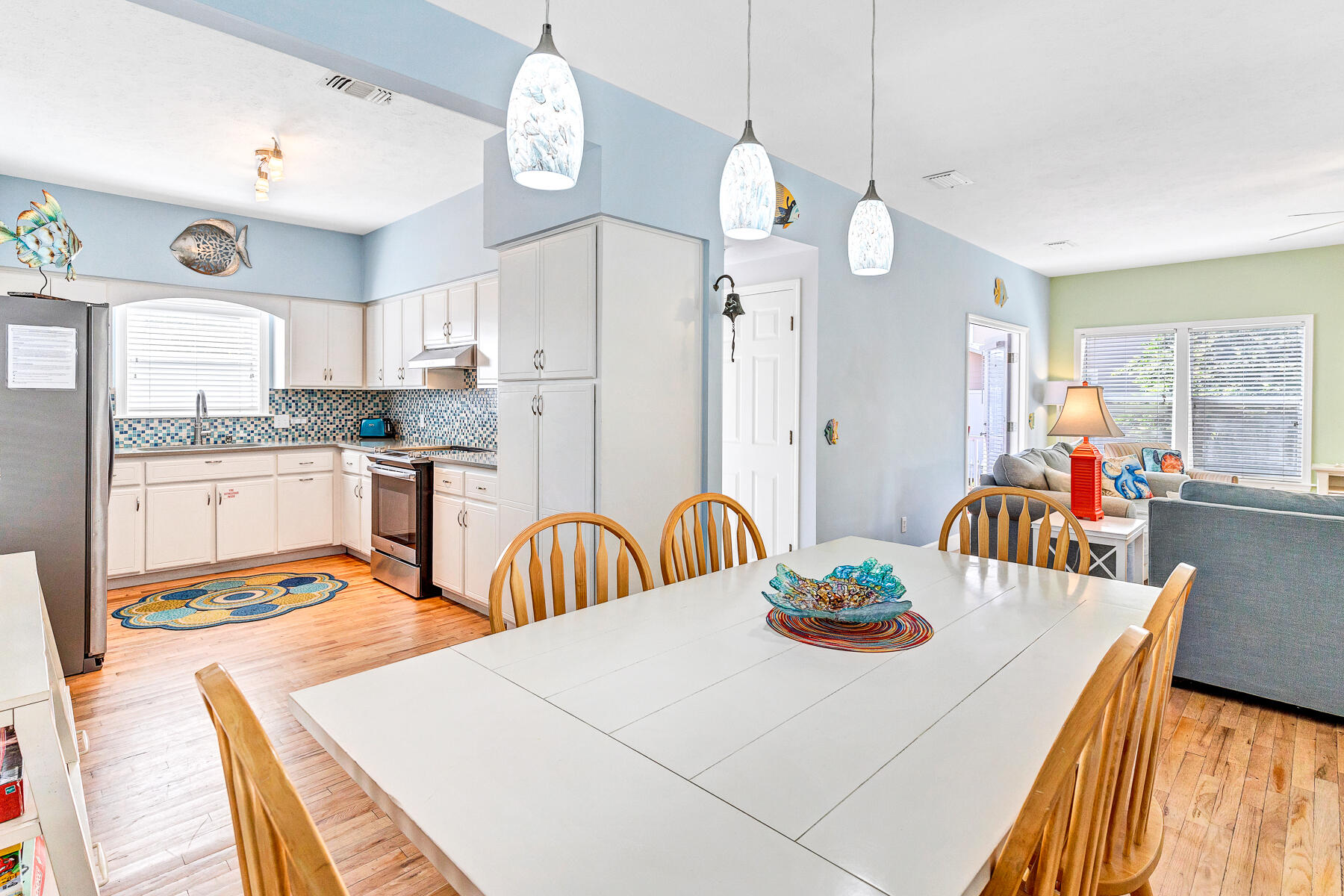 SUNRISE BEACH - Residential