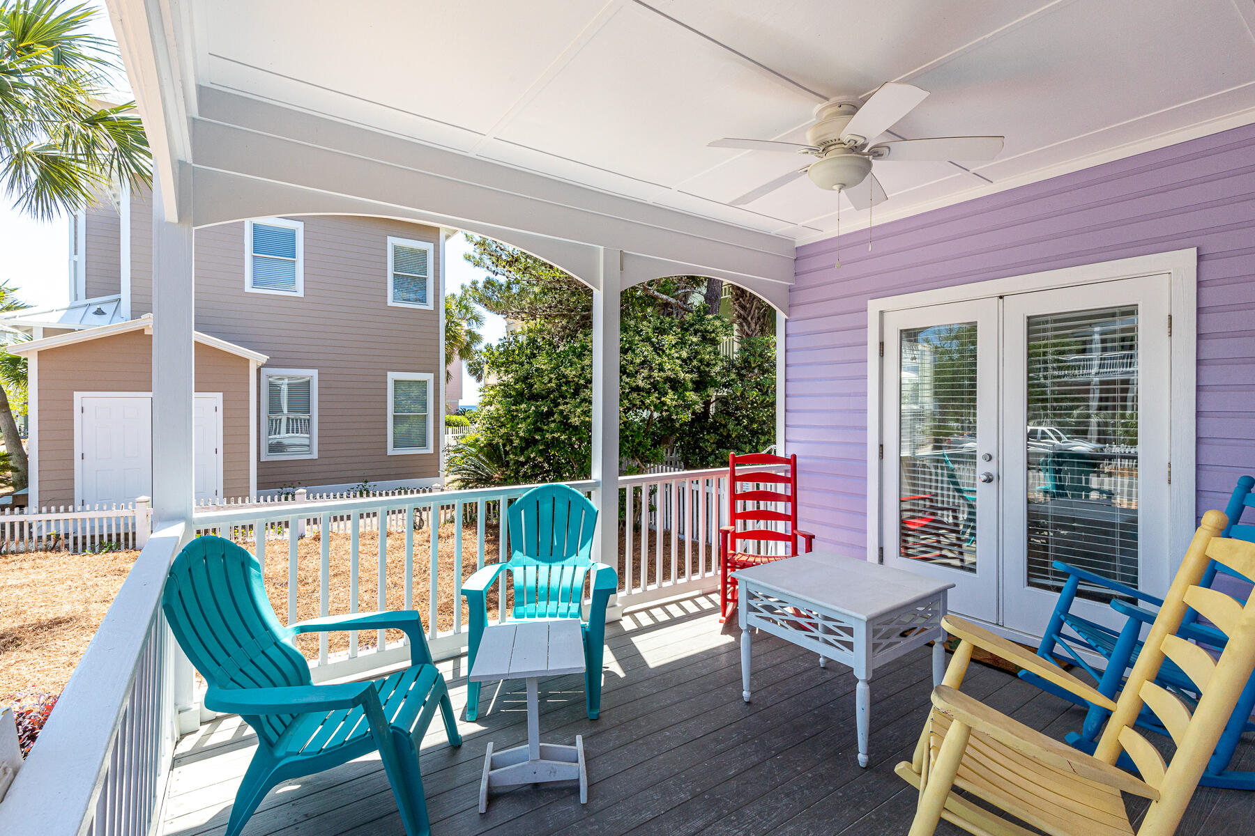 SUNRISE BEACH - Residential