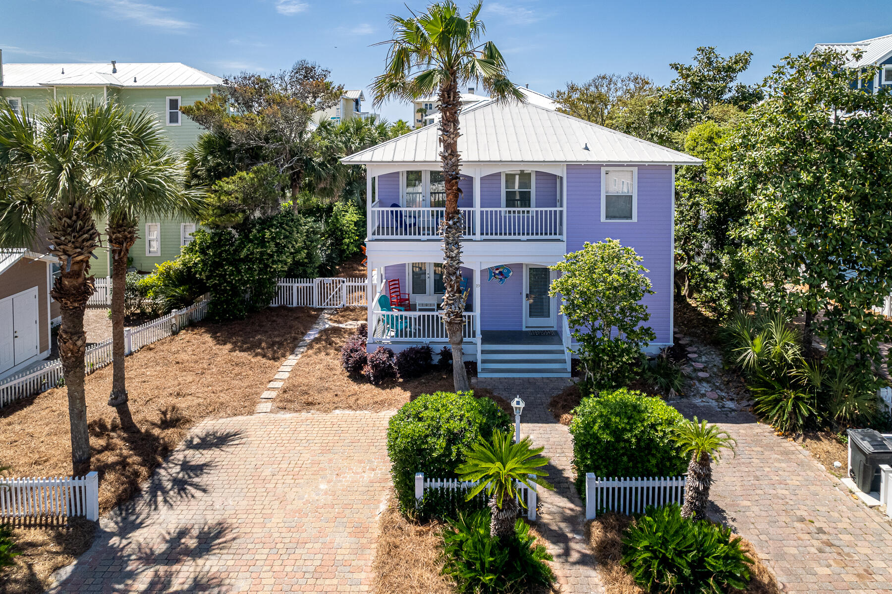 SUNRISE BEACH - Residential