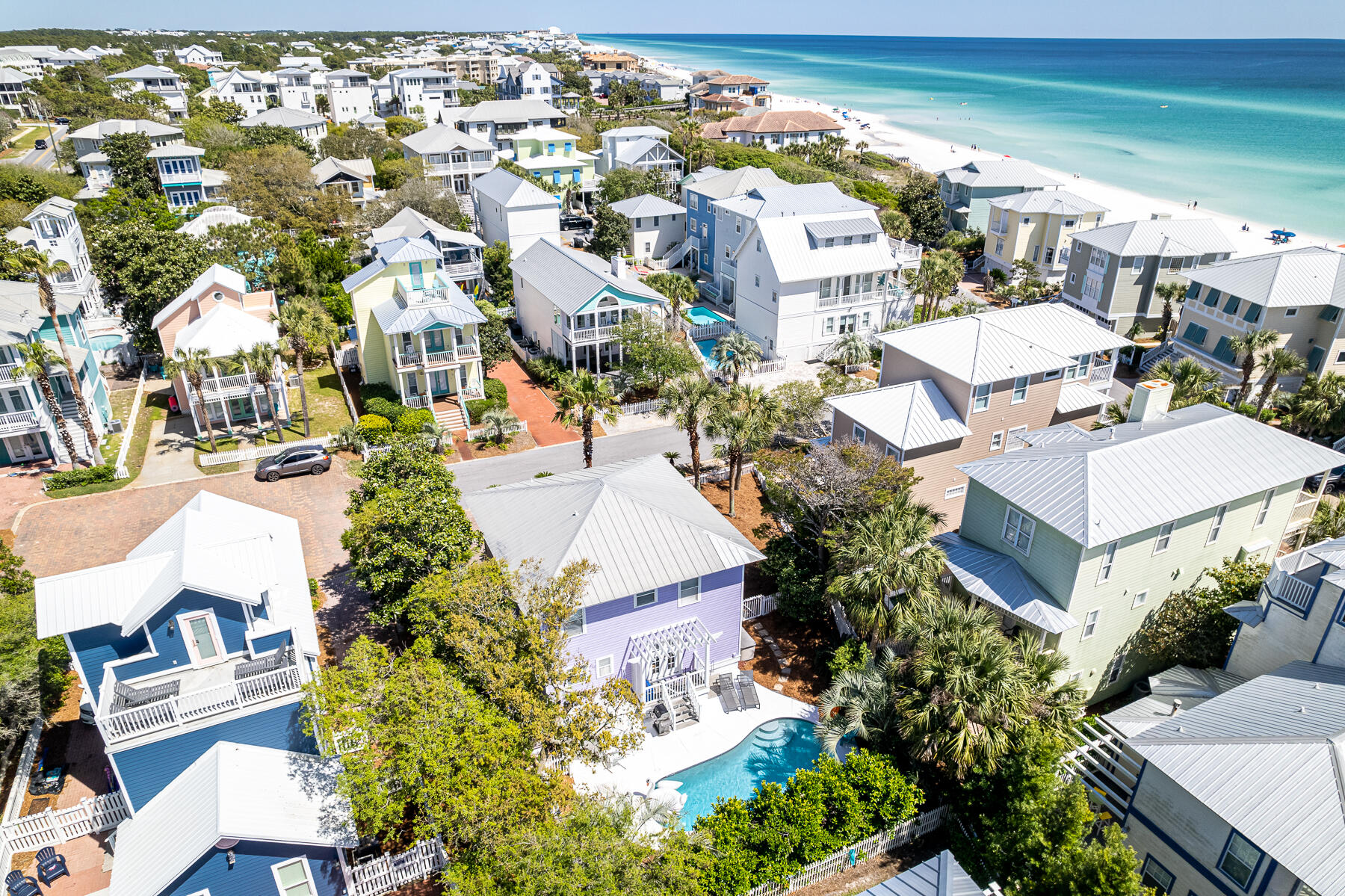 SUNRISE BEACH - Residential