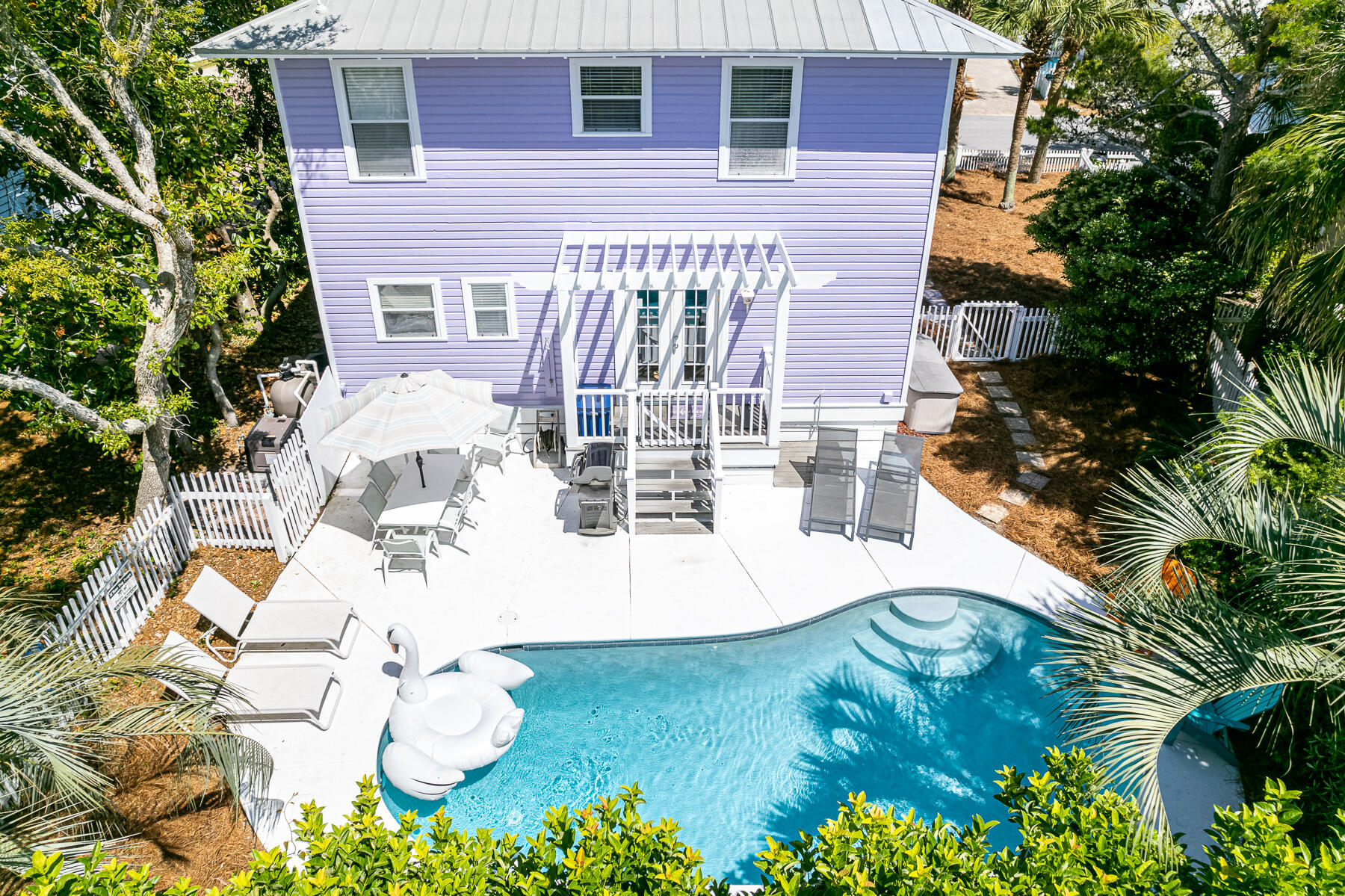 SUNRISE BEACH - Residential