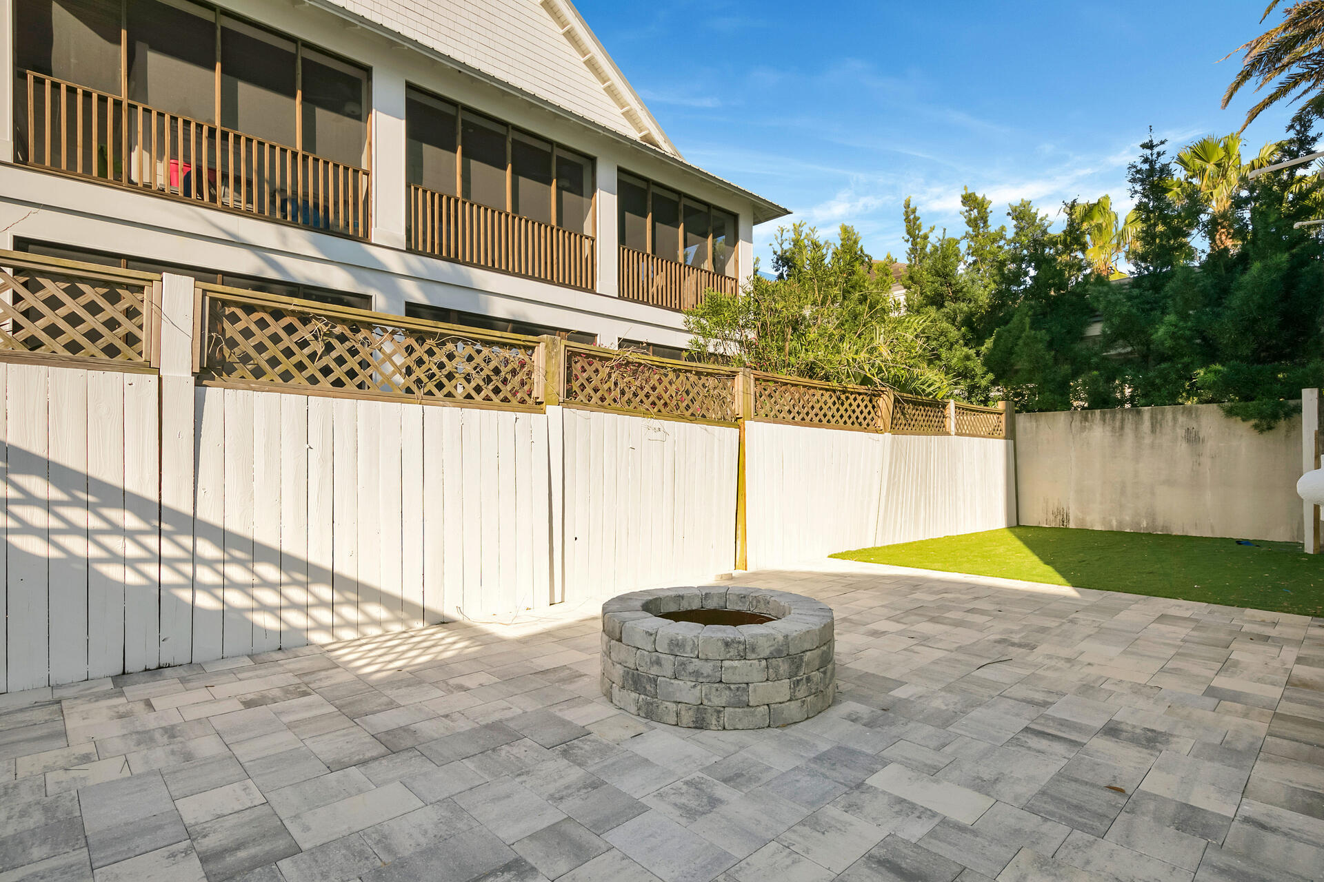 FRANGISTA BEACH - Residential