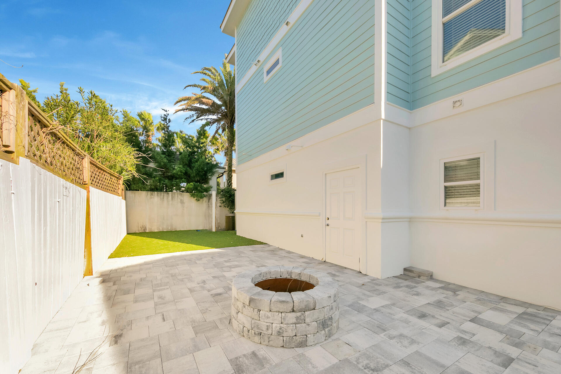 FRANGISTA BEACH - Residential