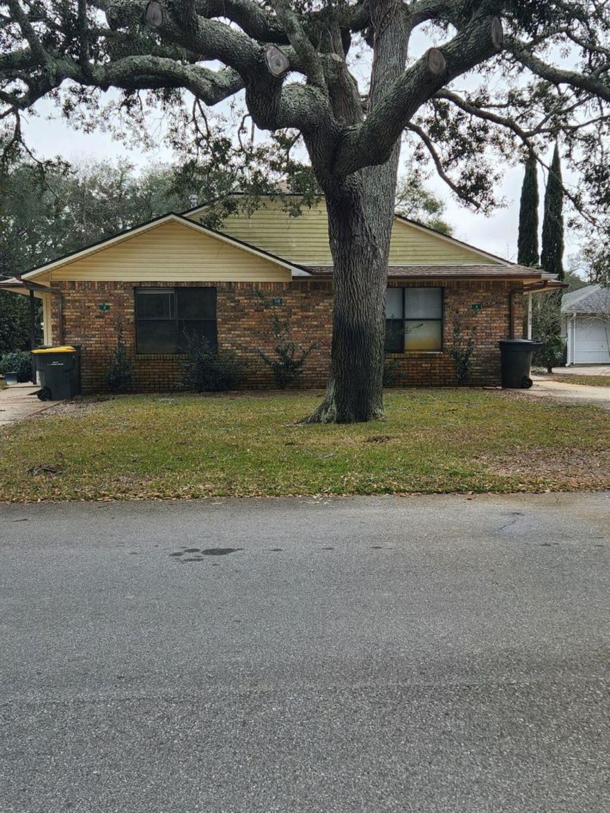 ACCEPTING ACTIVE DUTY MILITARY ONLY:, NO APPLICATION FEE:  LARGER THAN MOST 3 BDRM HOMES.  LARGE BEDROOMS WITH WLKIN CLOSETS. FIREPLACE. ALL NEW KITCHEN CABINETS & BATHROOM VANITIES.VAULTED CEILING IN LIVING AREA. UTILITY ROOM OFF KITCHEN WITH W/D HOOK UPS. GRANITE COUNTERTOPS IN KITCHEN AND QUARTZ IN BOTH BATHROOMS.  BEDROOMS ARE SEPARATED BY LIVING AREA AND EACH BEDROOM IS EQUAL SIZE.