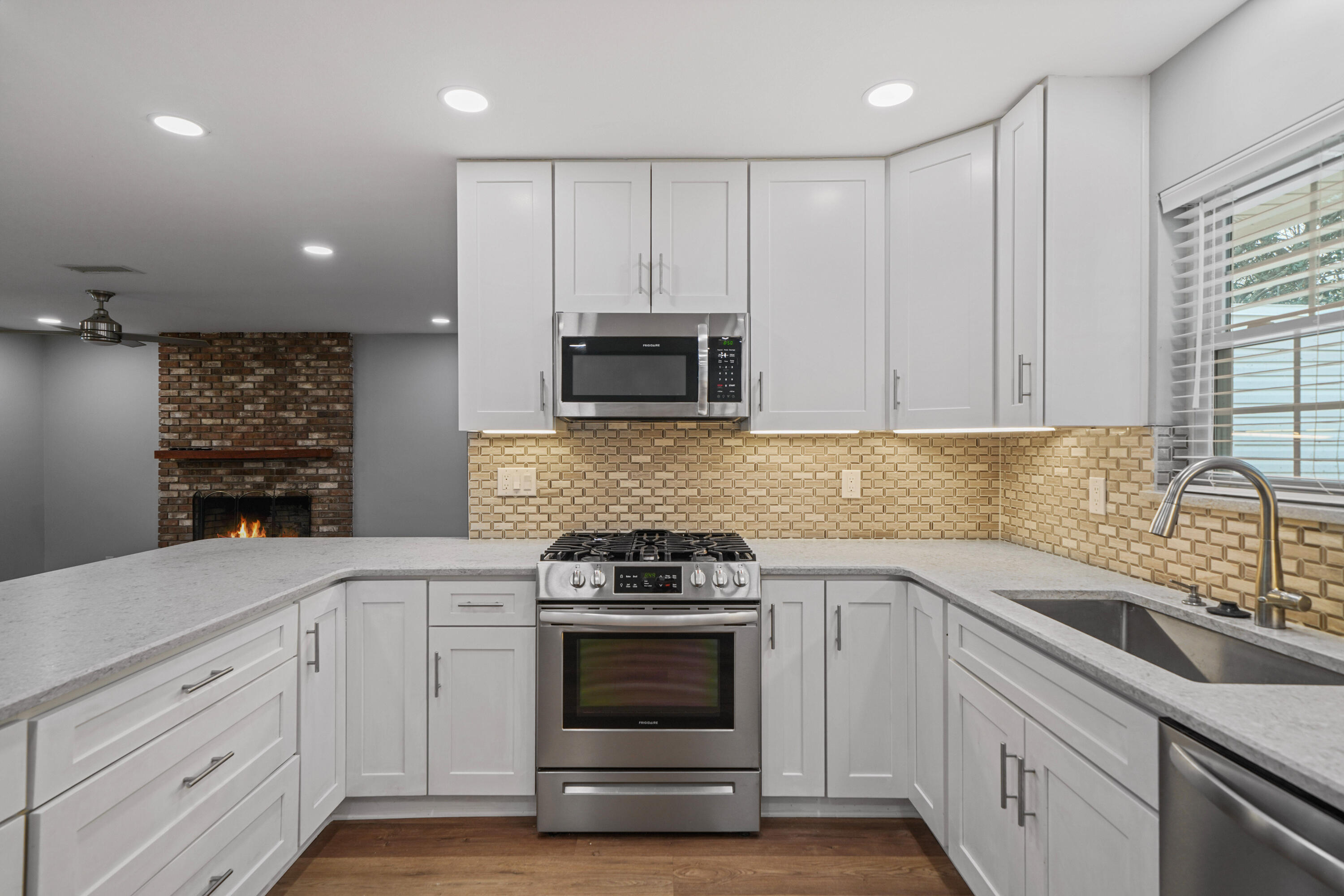 BAYSHORE PARK UNIT 3 - Residential