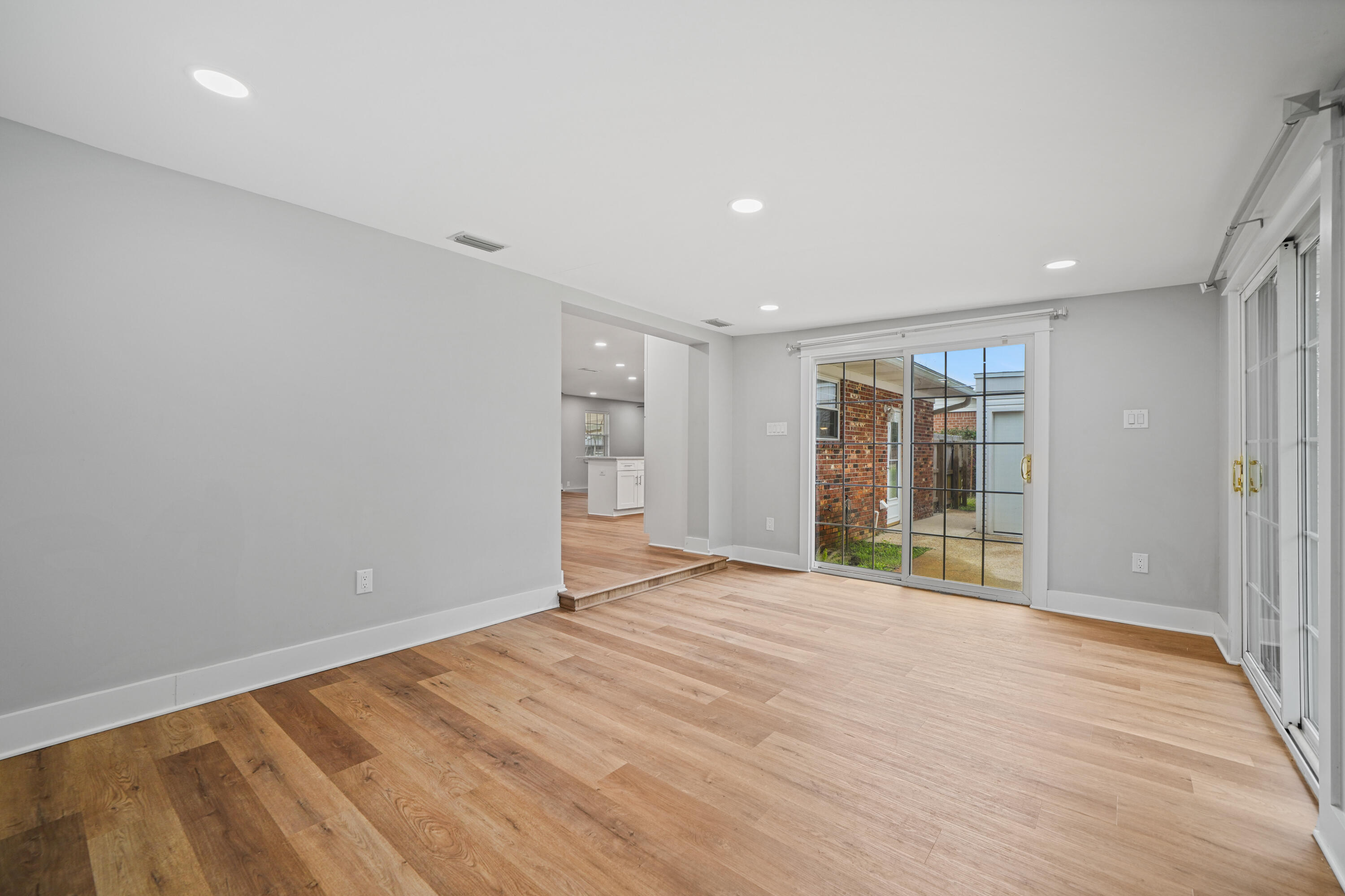 BAYSHORE PARK UNIT 3 - Residential