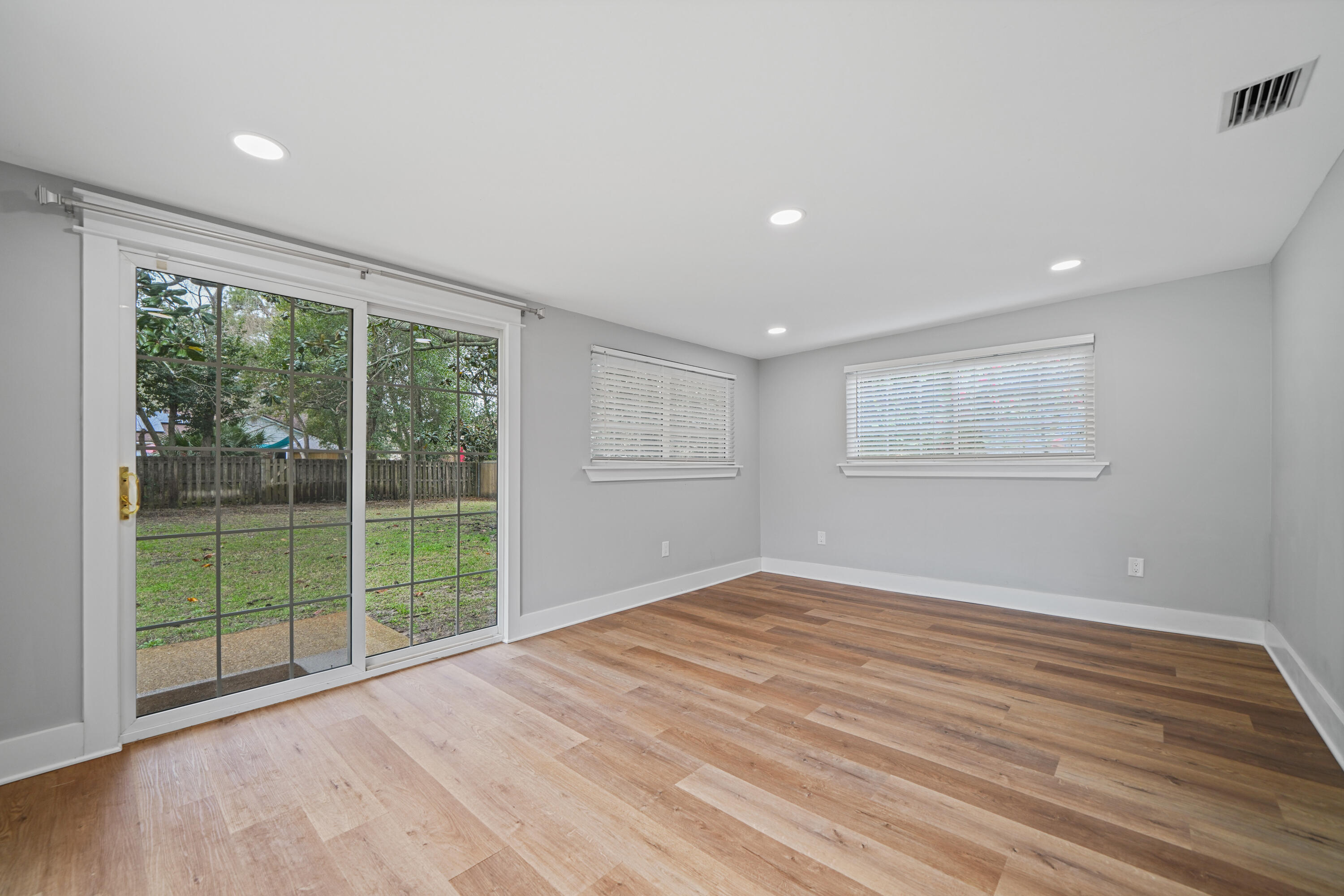 BAYSHORE PARK UNIT 3 - Residential