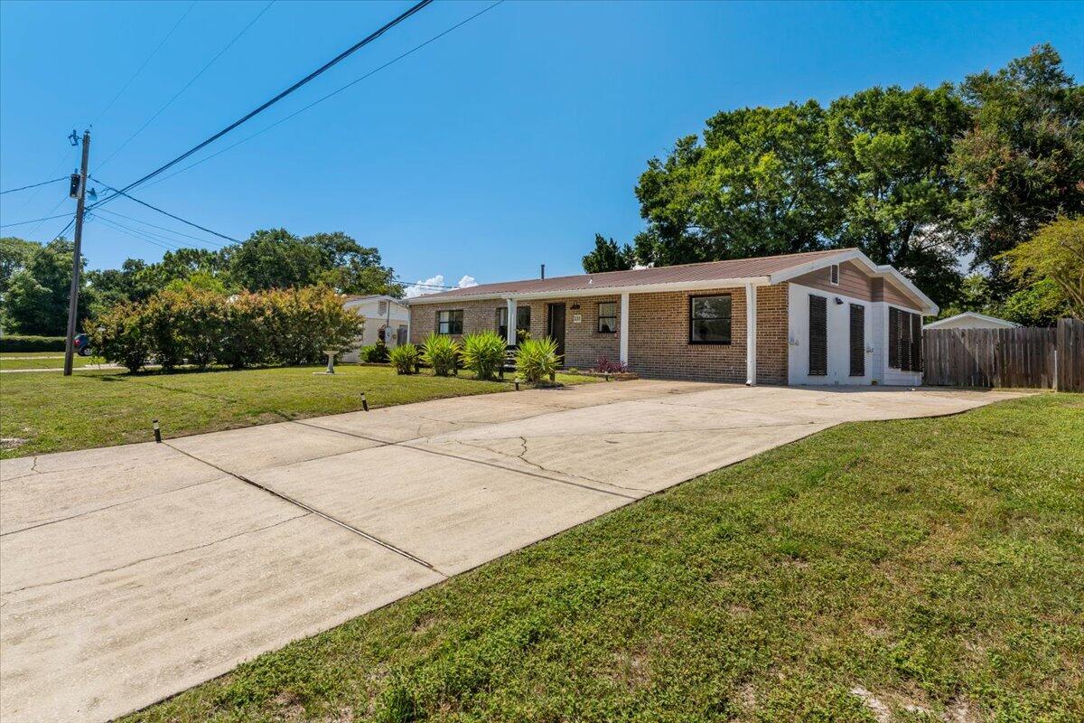 OAKLAND HEIGHTS - Residential