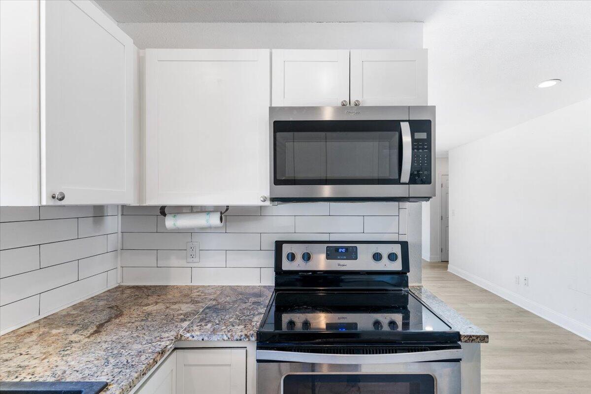 OAKLAND HEIGHTS - Residential