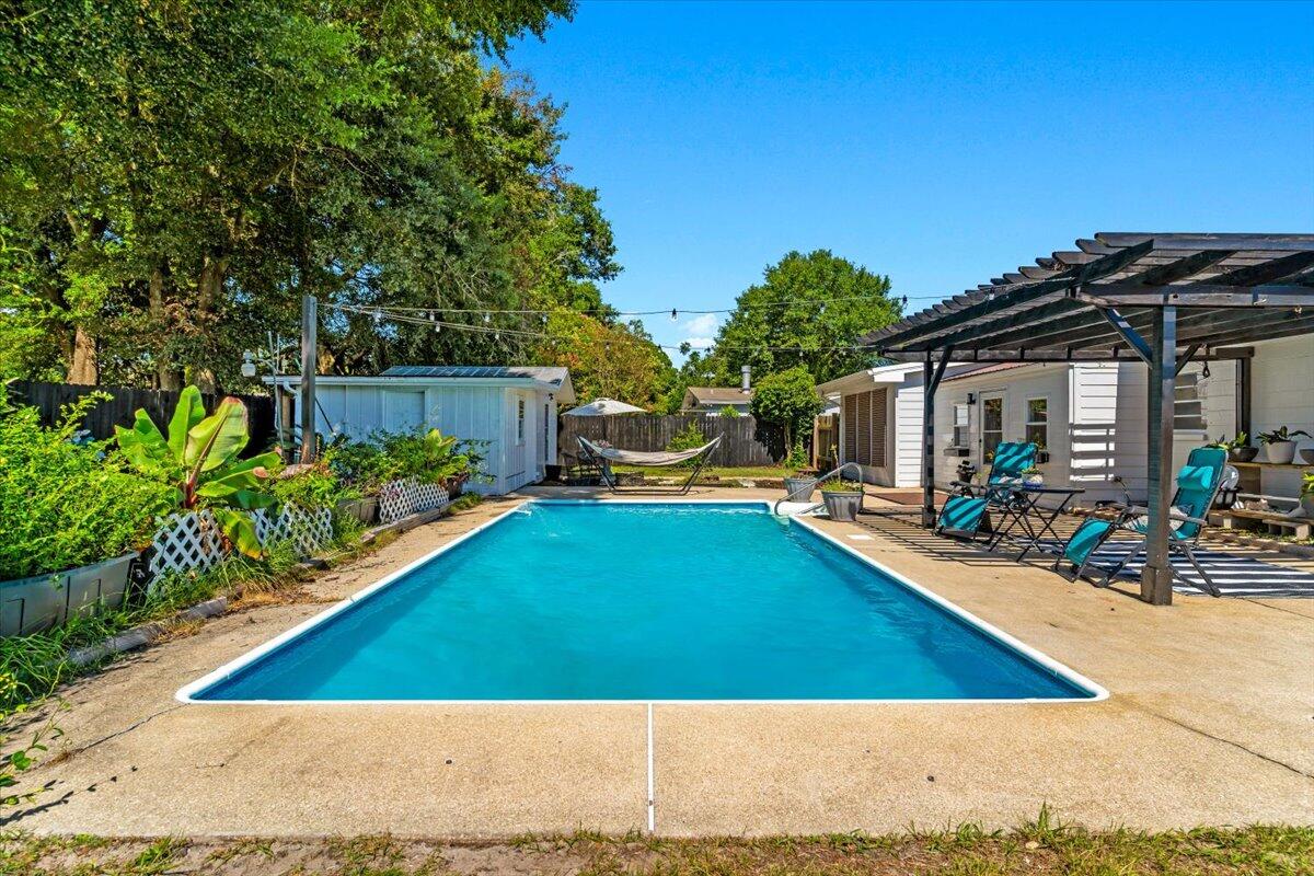 OAKLAND HEIGHTS - Residential