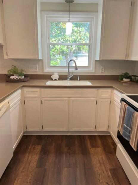 EAU CLAIRE ESTATES - Residential