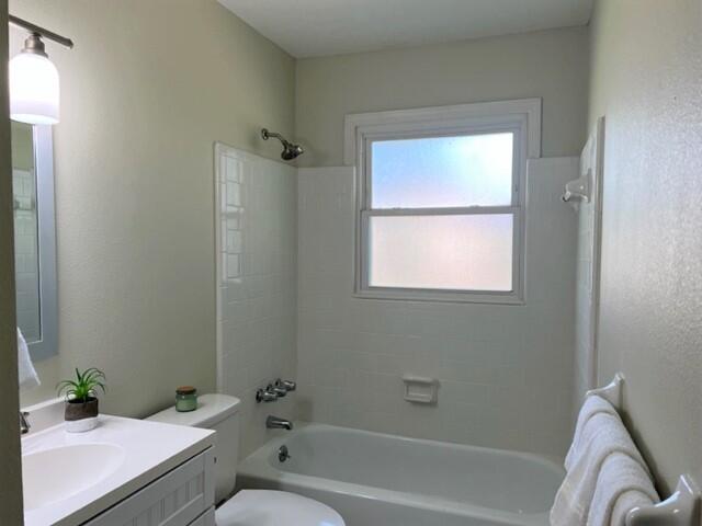 EAU CLAIRE ESTATES - Residential