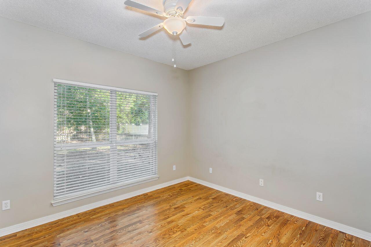 DANA POINTE - Residential