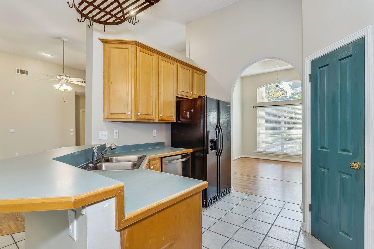 DANA POINTE - Residential