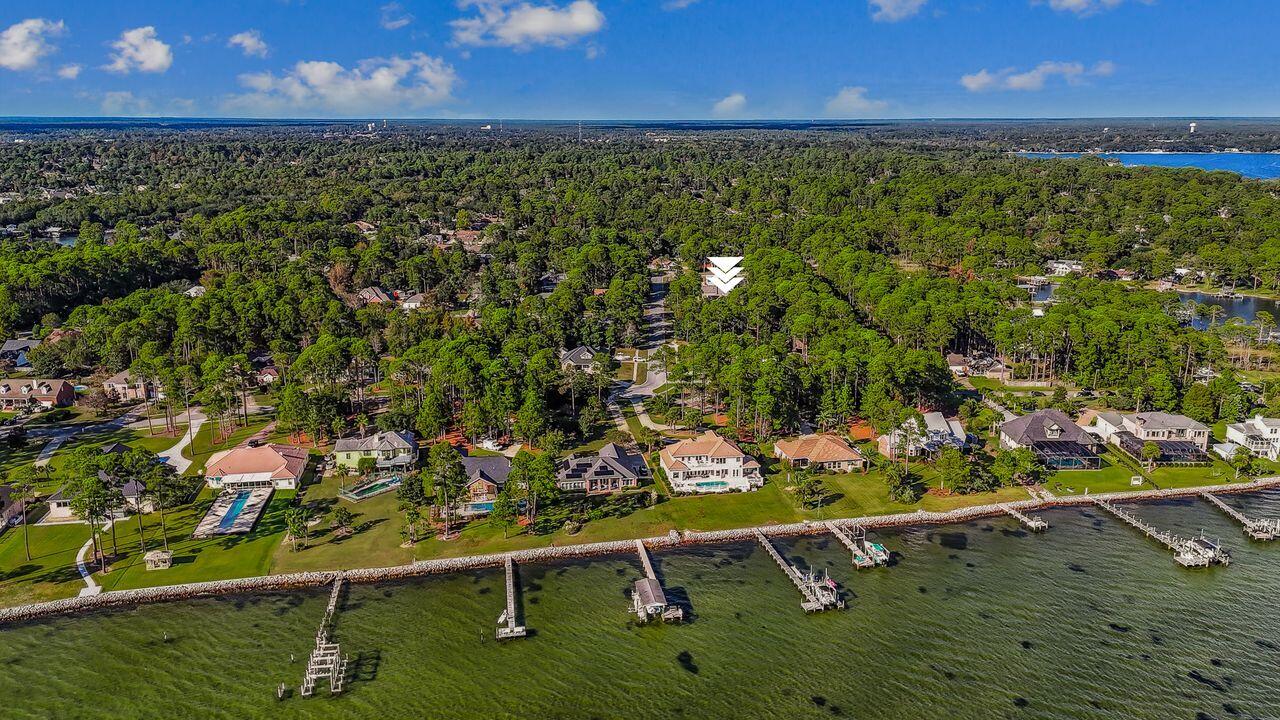 DANA POINTE - Residential