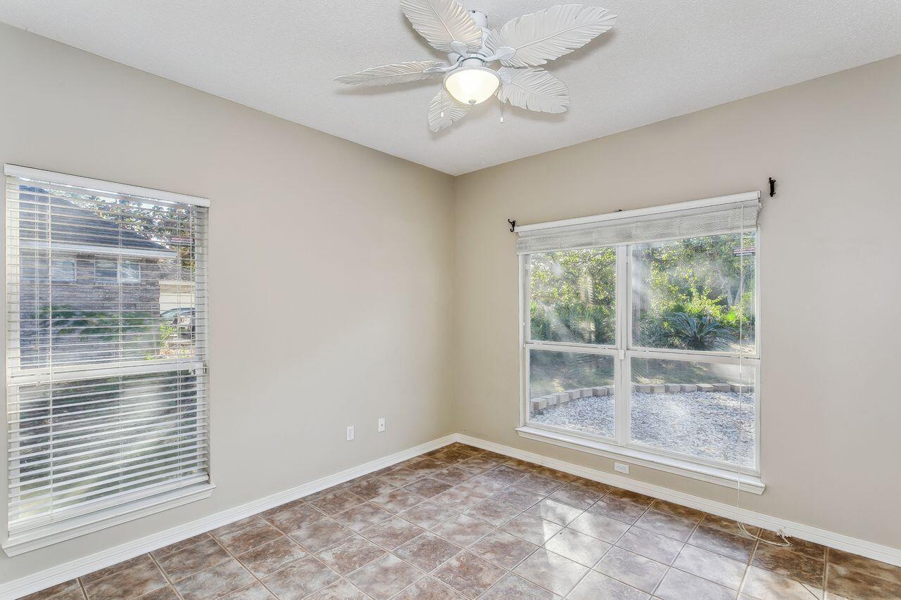 DANA POINTE - Residential