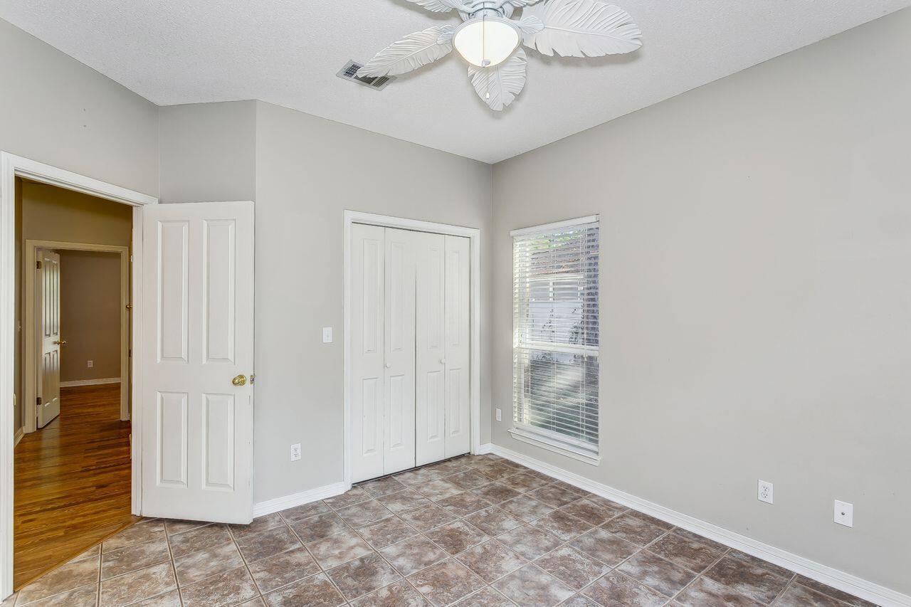 DANA POINTE - Residential