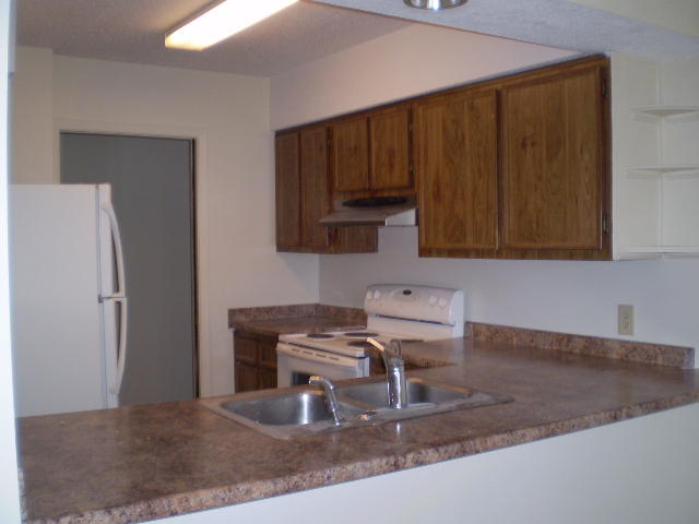 VIKING MANOR PH 1 - Residential Lease