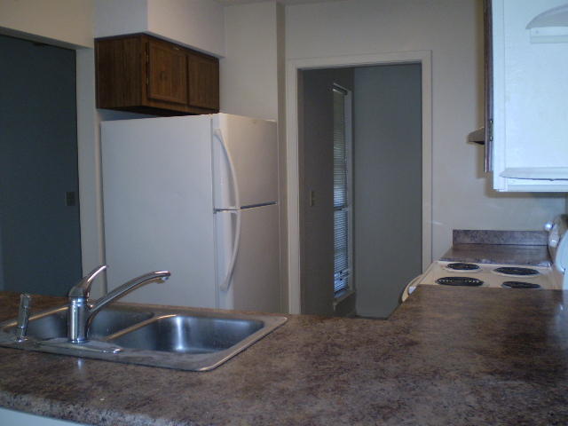 VIKING MANOR PH 1 - Residential Lease